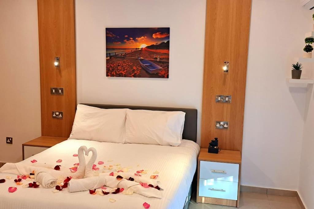 prime location! - 400m from the beach