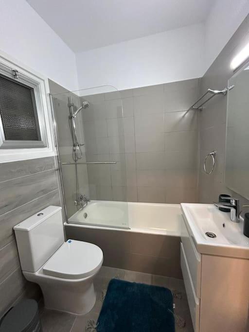 prime location! - 400m from the beach