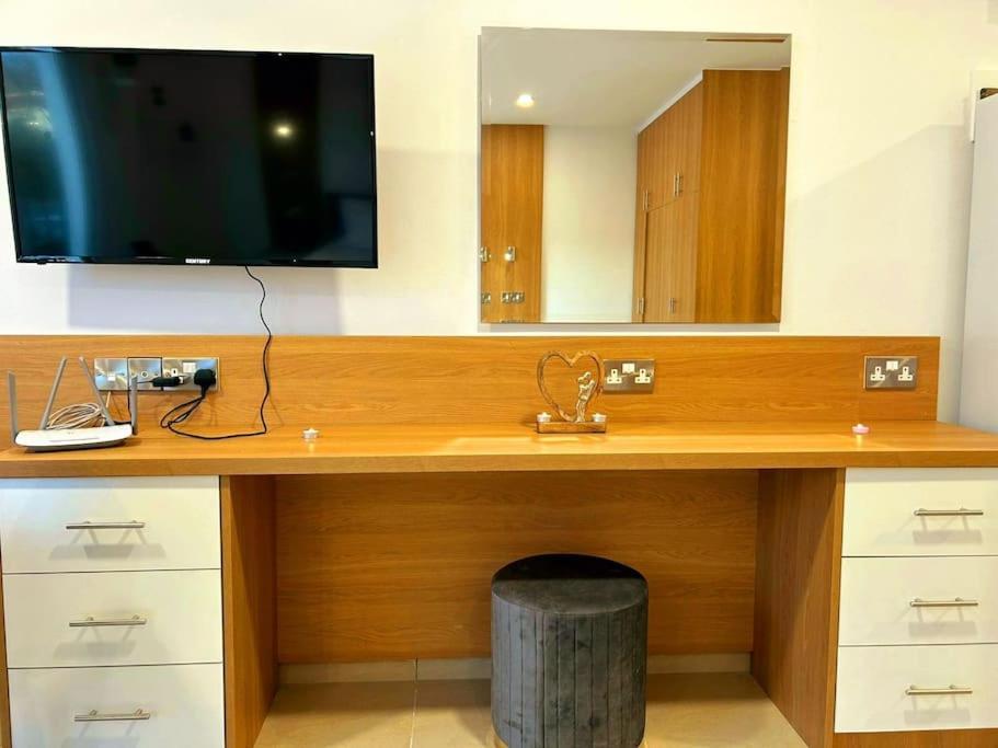 prime location! - 400m from the beach