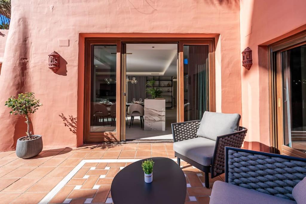 Ground Floor Luxurious Apartment