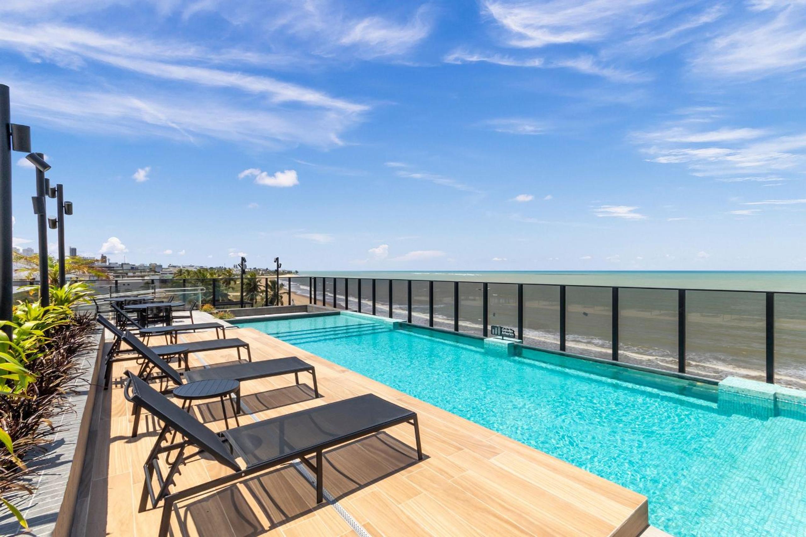 Beach Haus #308 - Bessa Beach by Carpediem