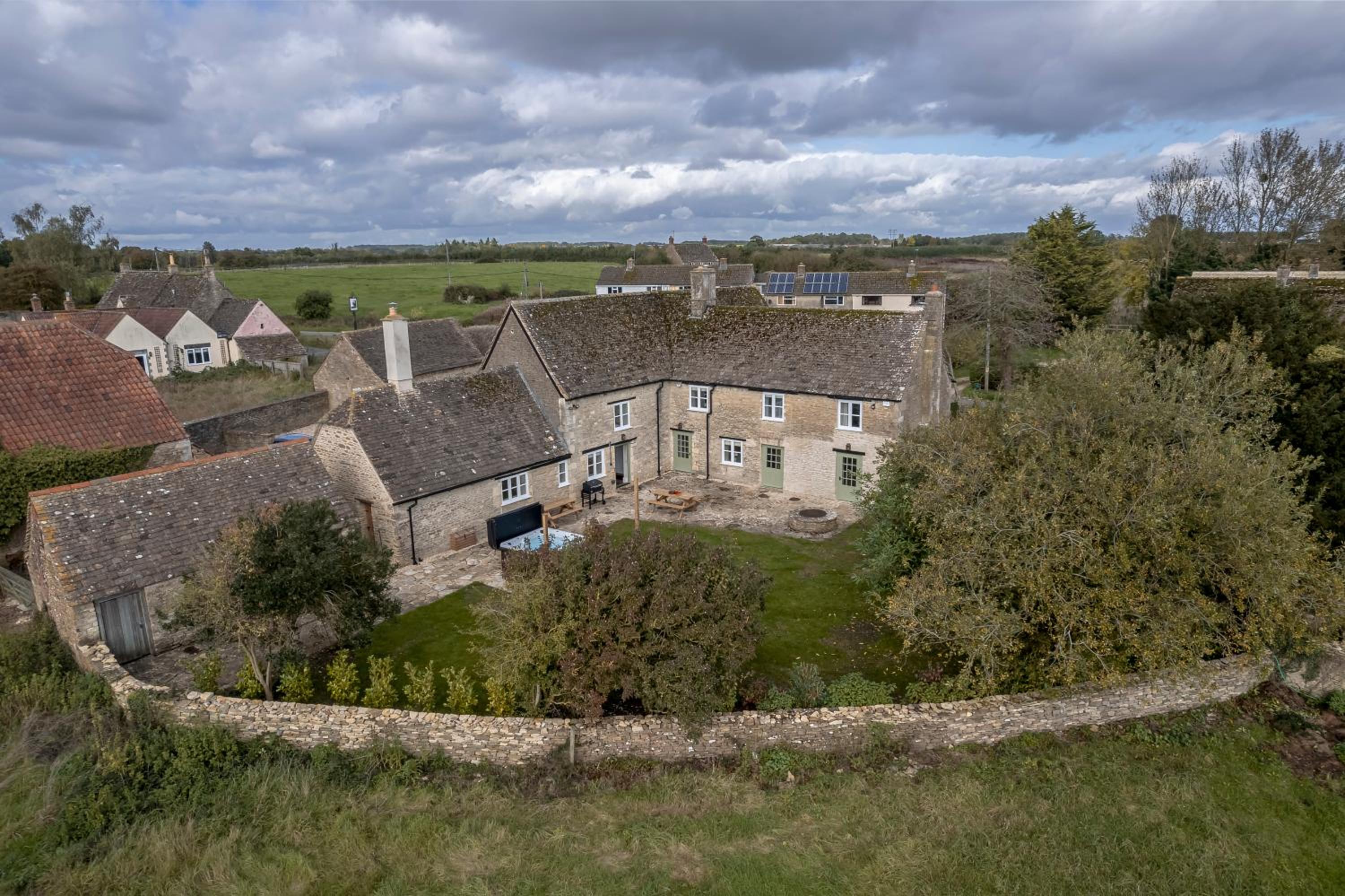 Brokenborough Farmhouse