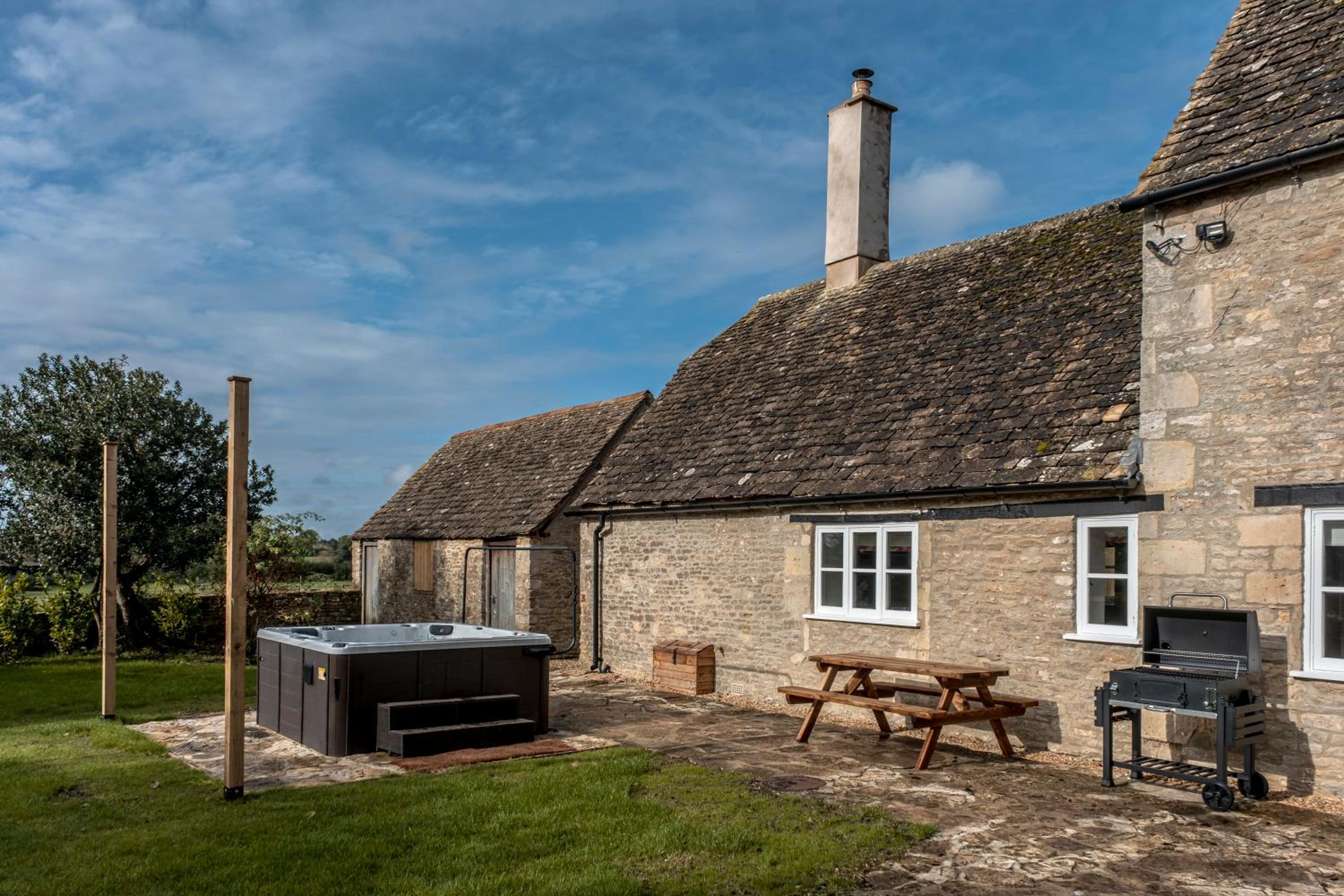 Brokenborough Farmhouse