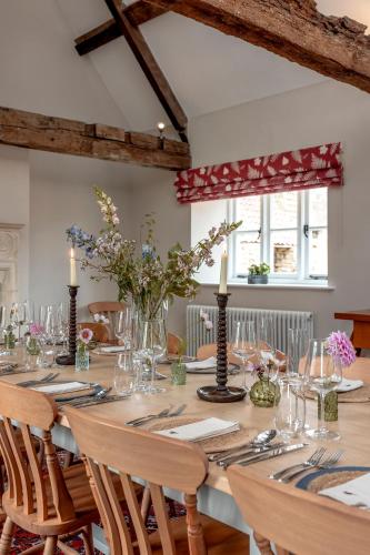 Brokenborough Farmhouse