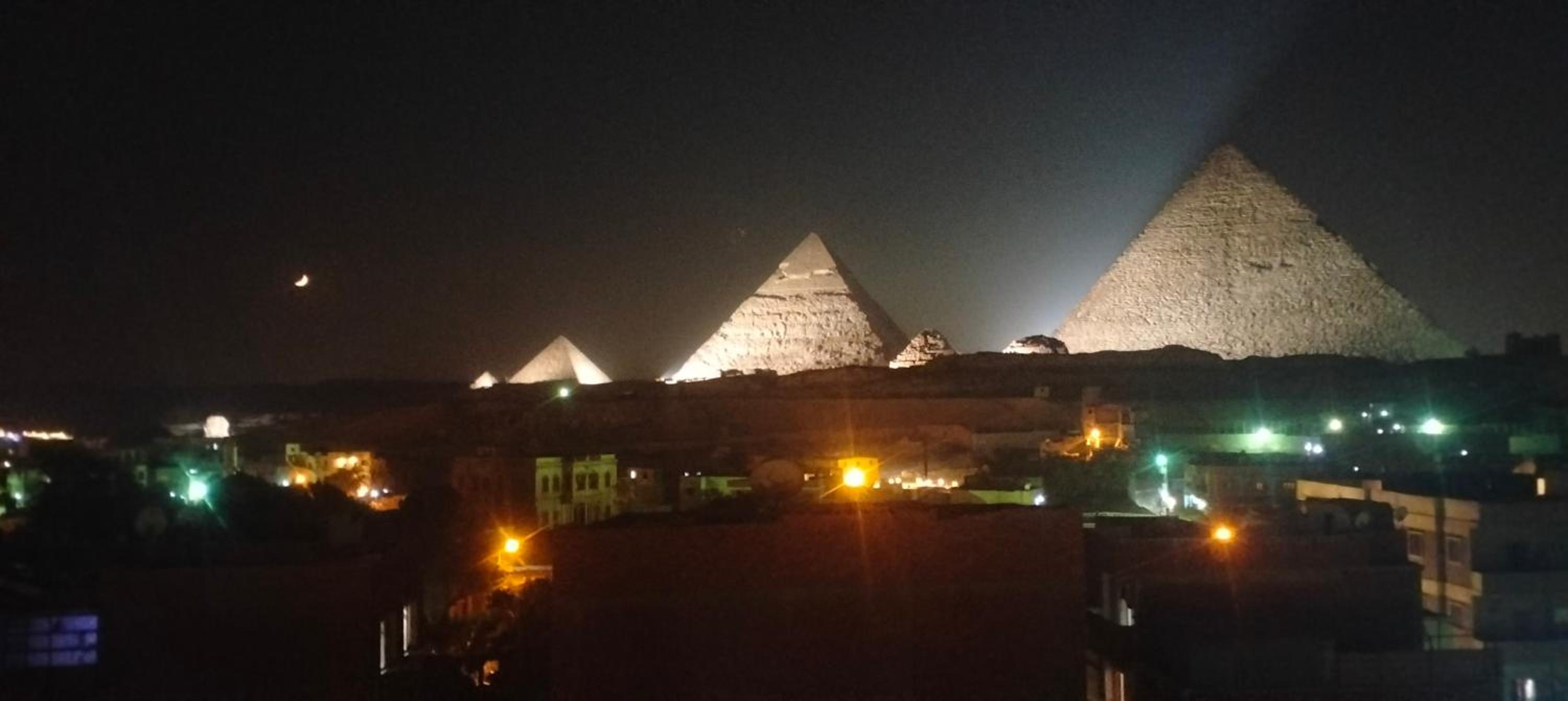 Royal Zeina Pyramids Inn