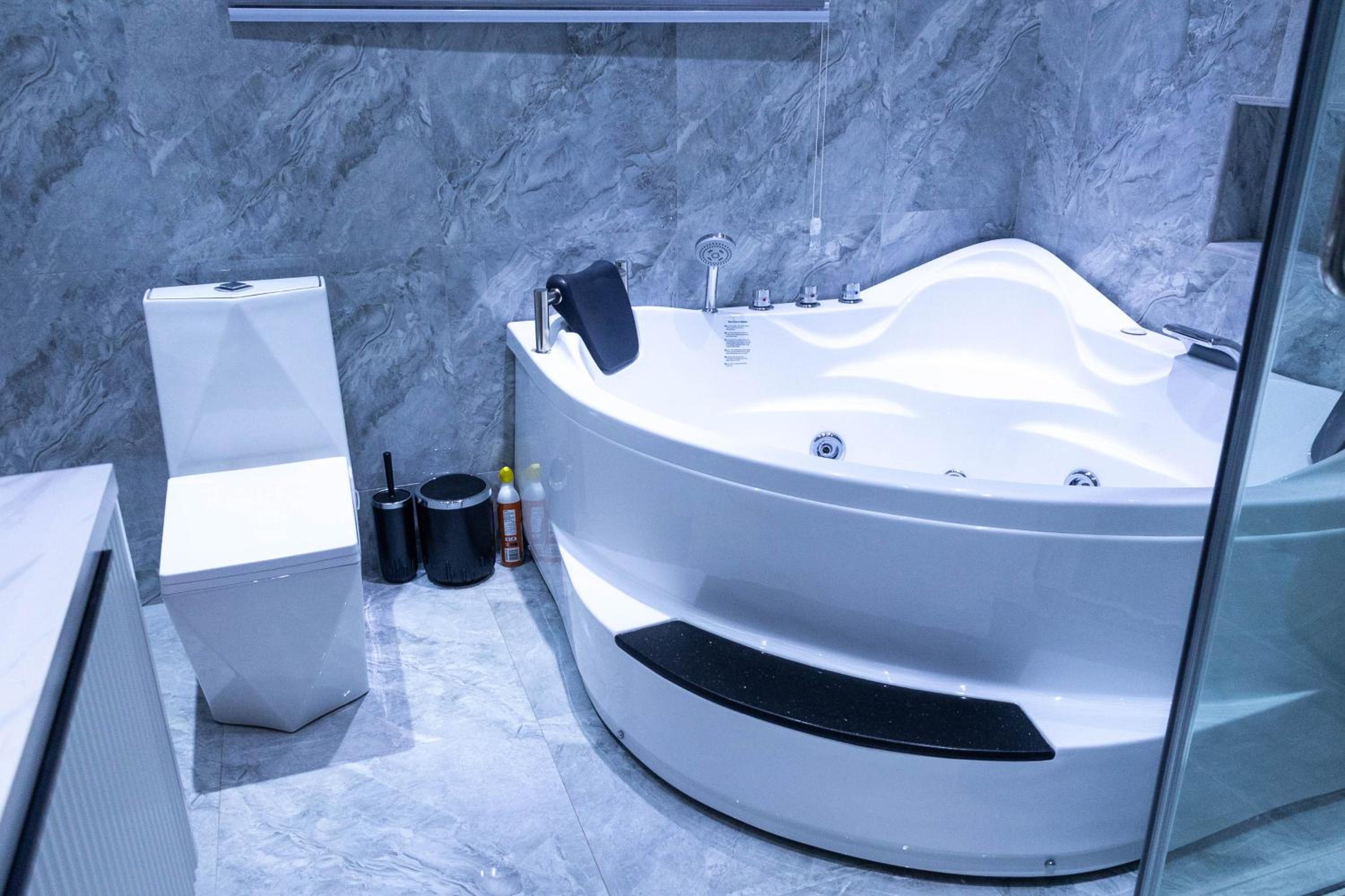 Maximilano Luxury Apartments