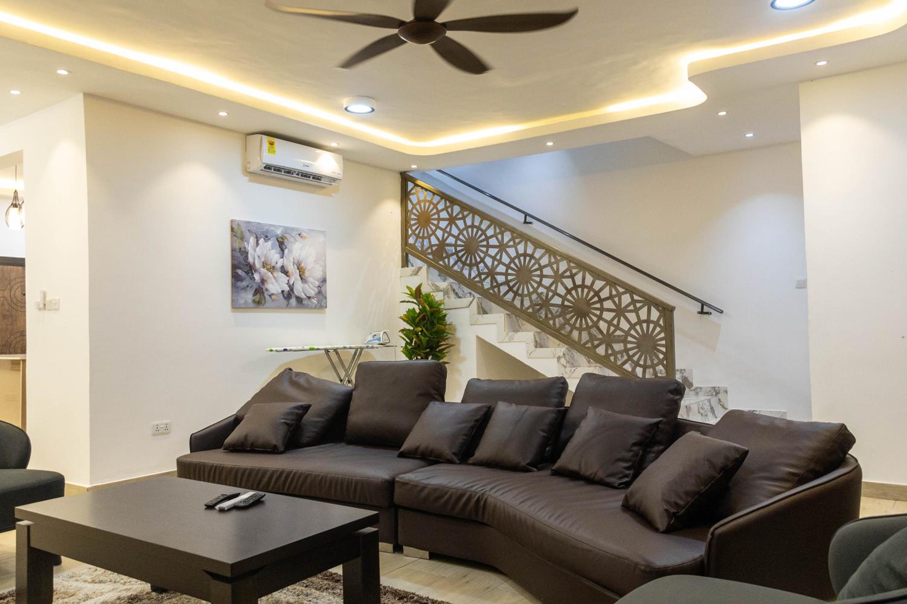 Maximilano Luxury Apartments