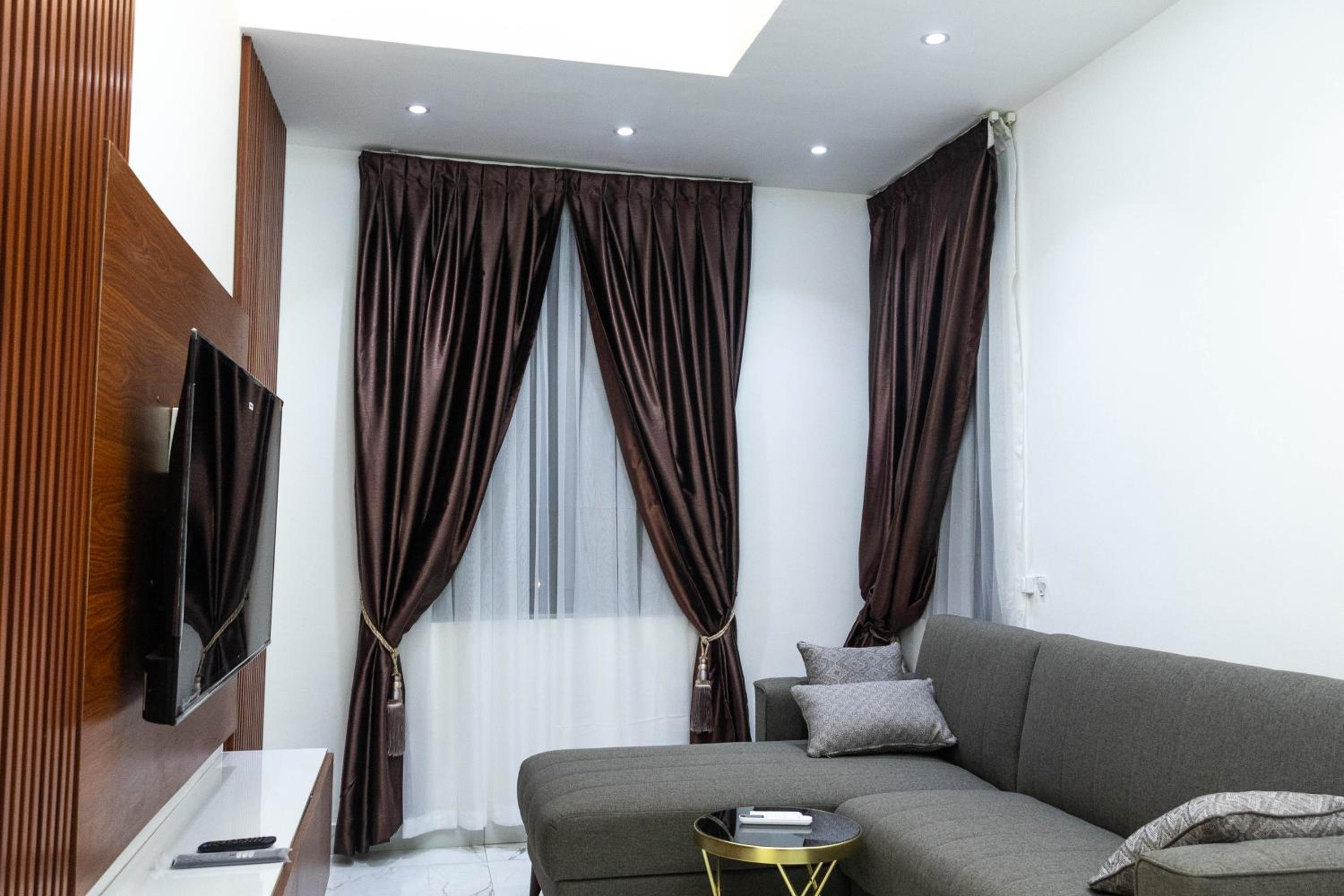 Maximilano Luxury Apartments