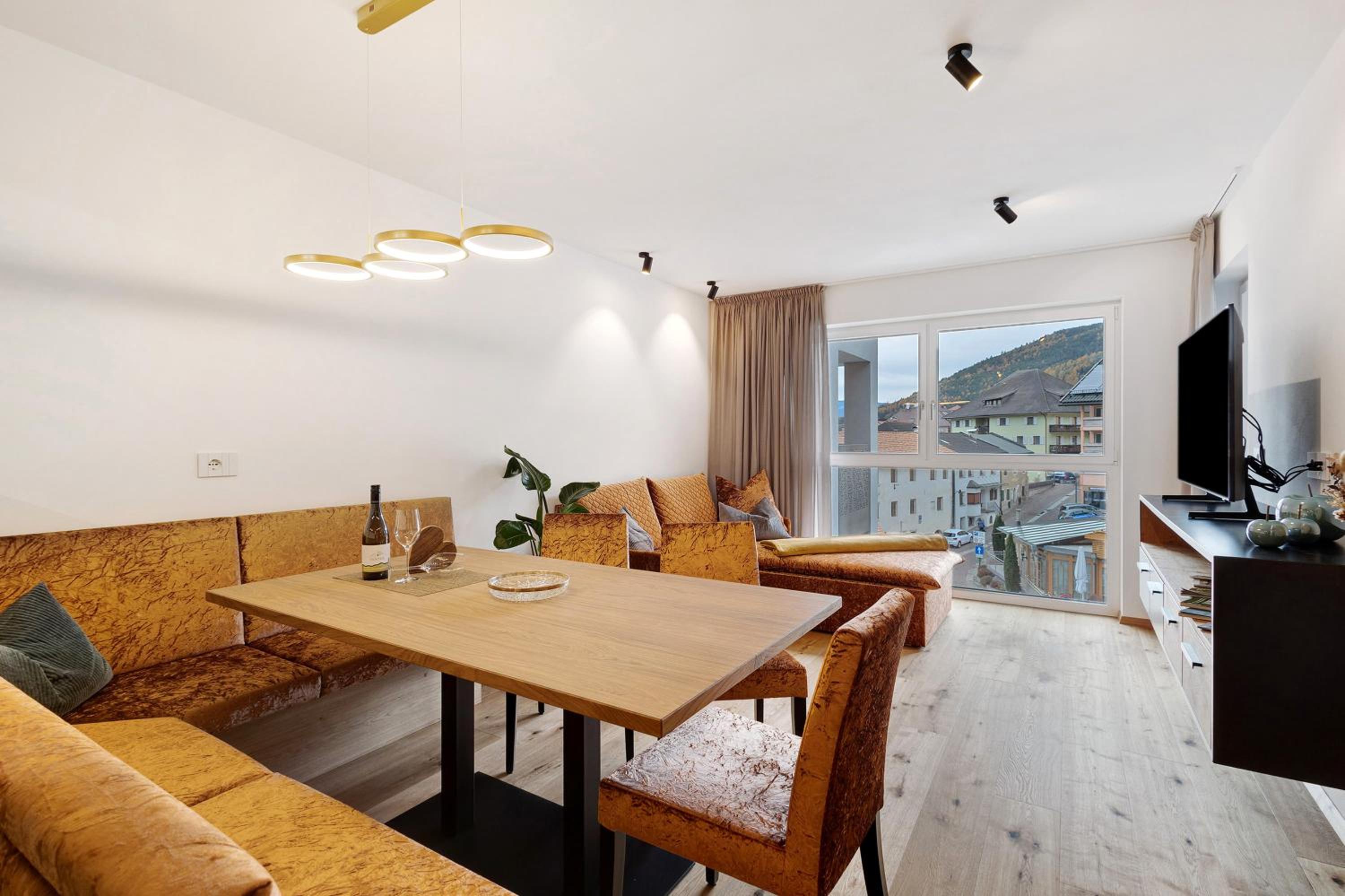 Paradeis Apartments