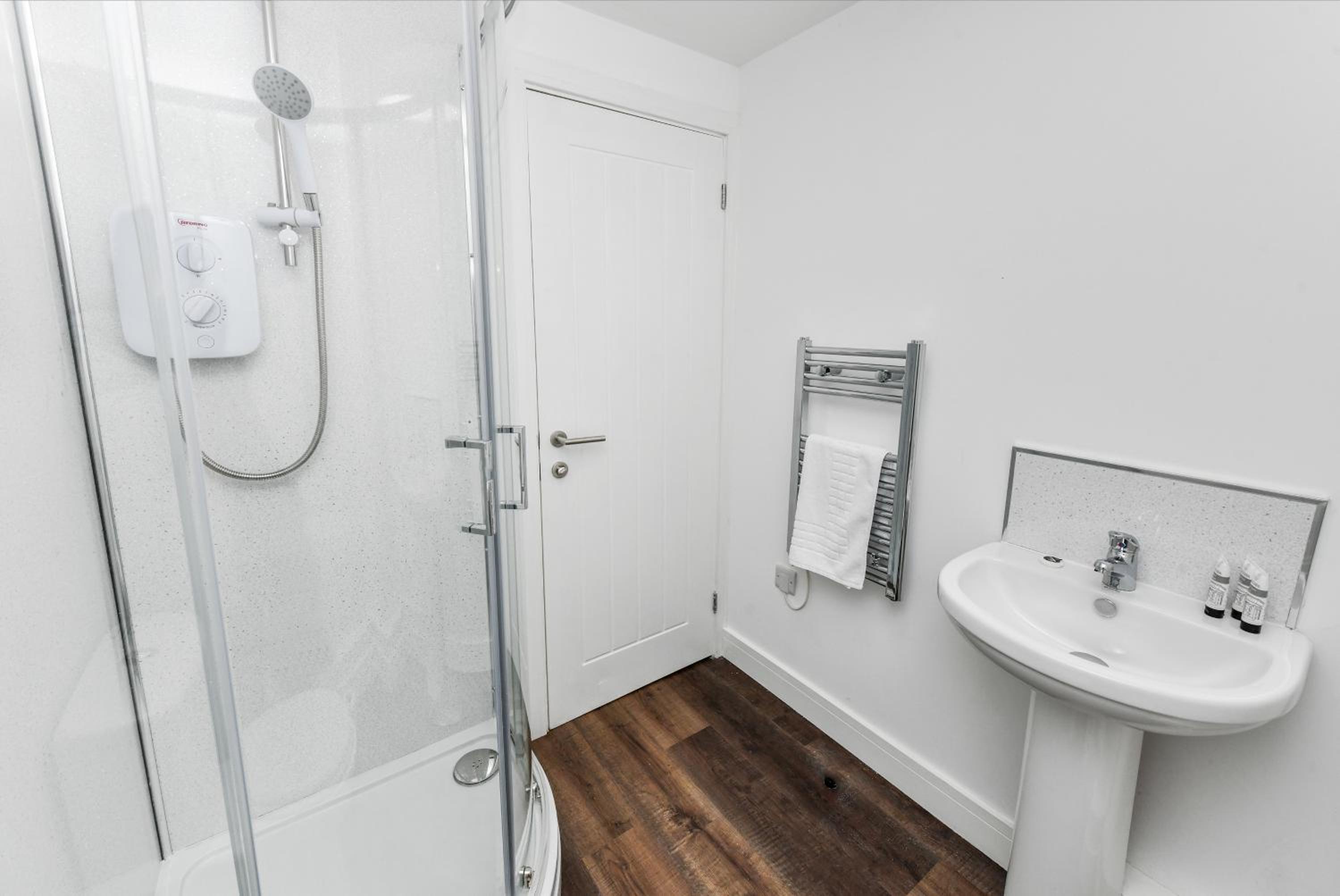 Nottingham Vacations - Church Street Flat 3 - Minimalist Studio in Basford - Property Image 3