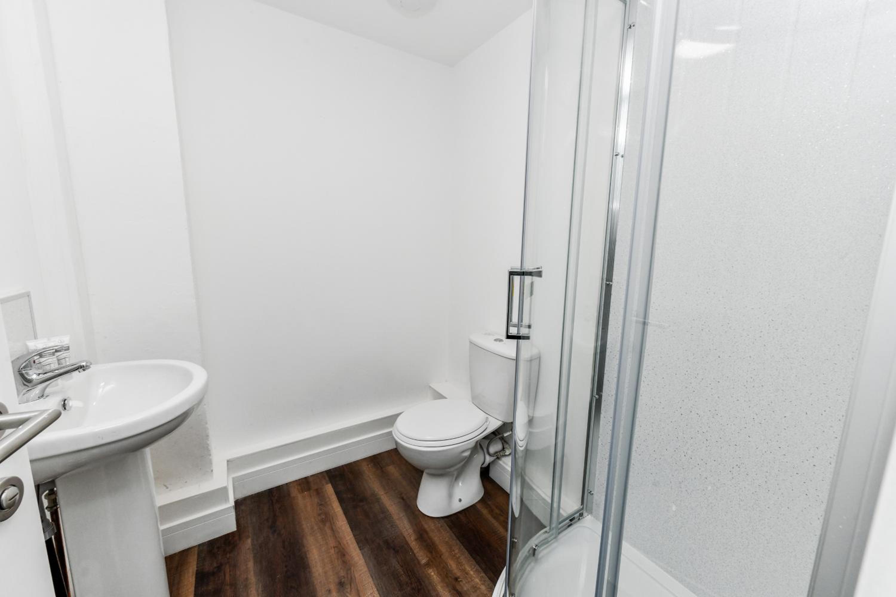 Nottingham Vacations - Church Street Flat 3 - Minimalist Studio in Basford - Property Image 12