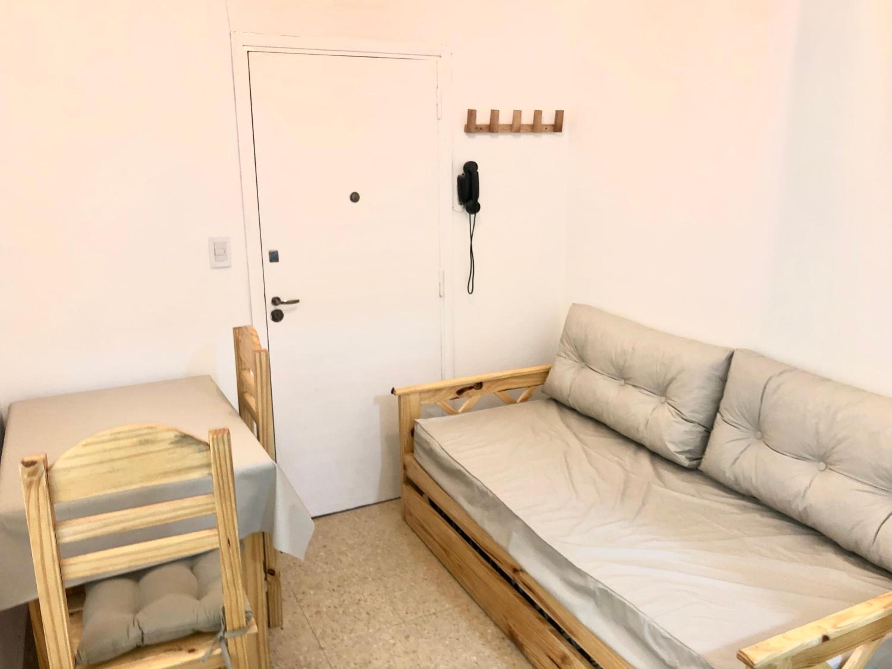 Departamento zona Güemes, a dos cuadras del mar ,Dos ambientes,céntrico