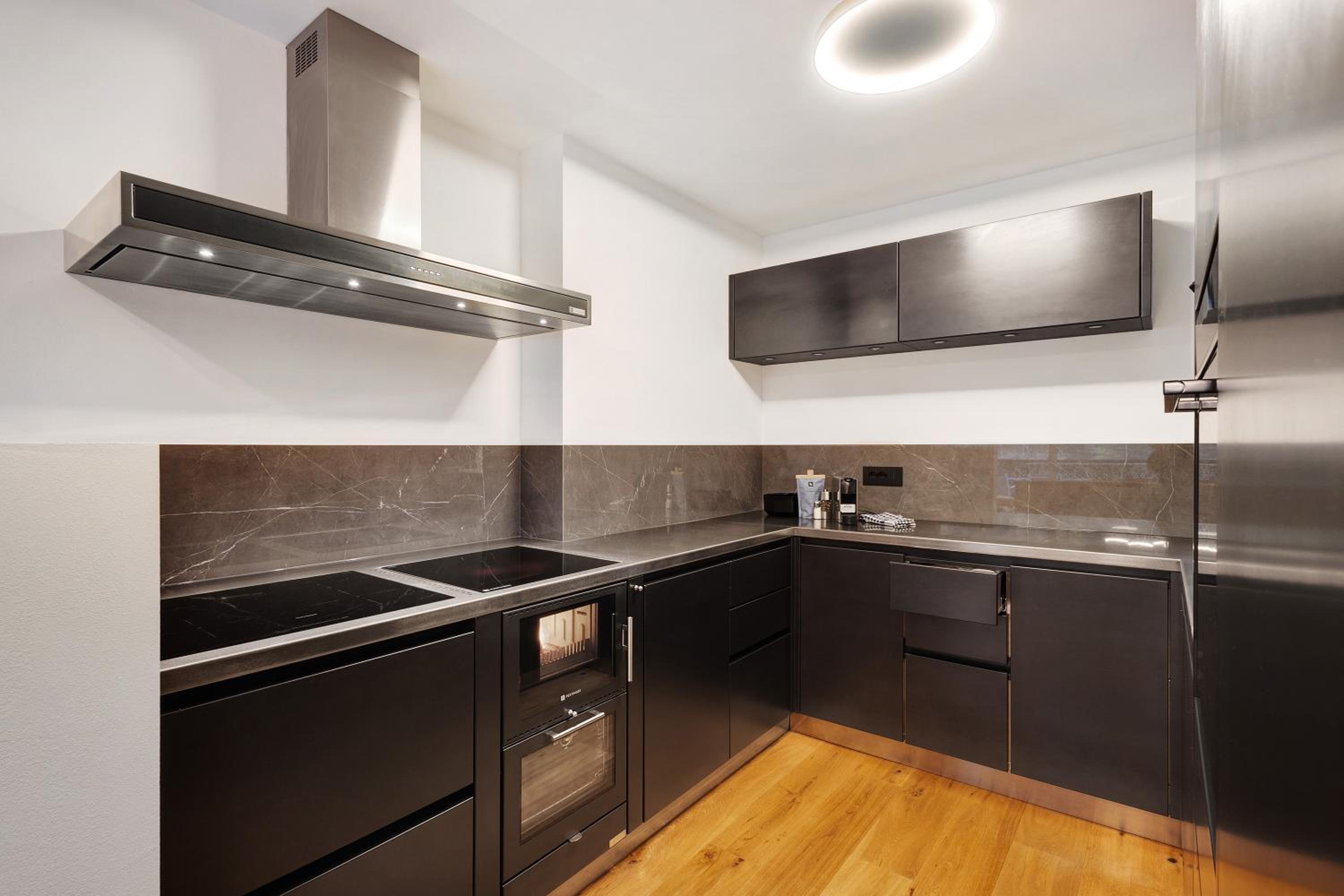 Paradeis Apartments