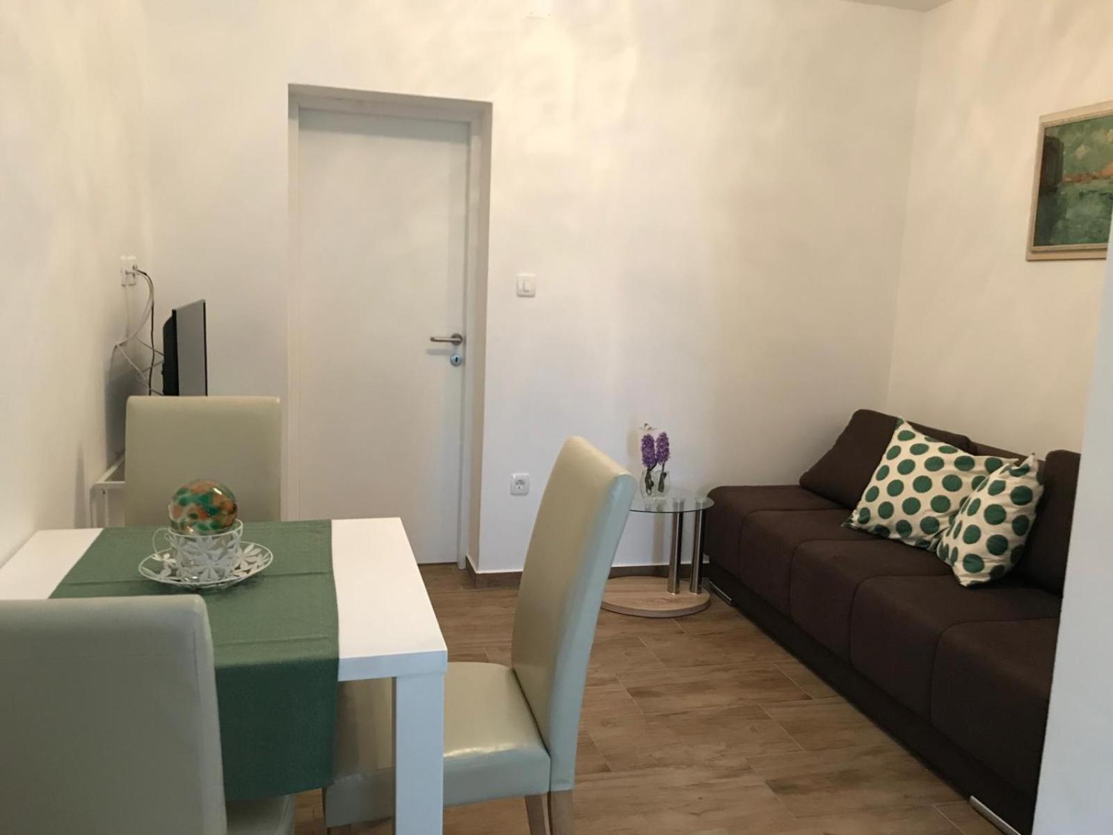 Apartman Ellie