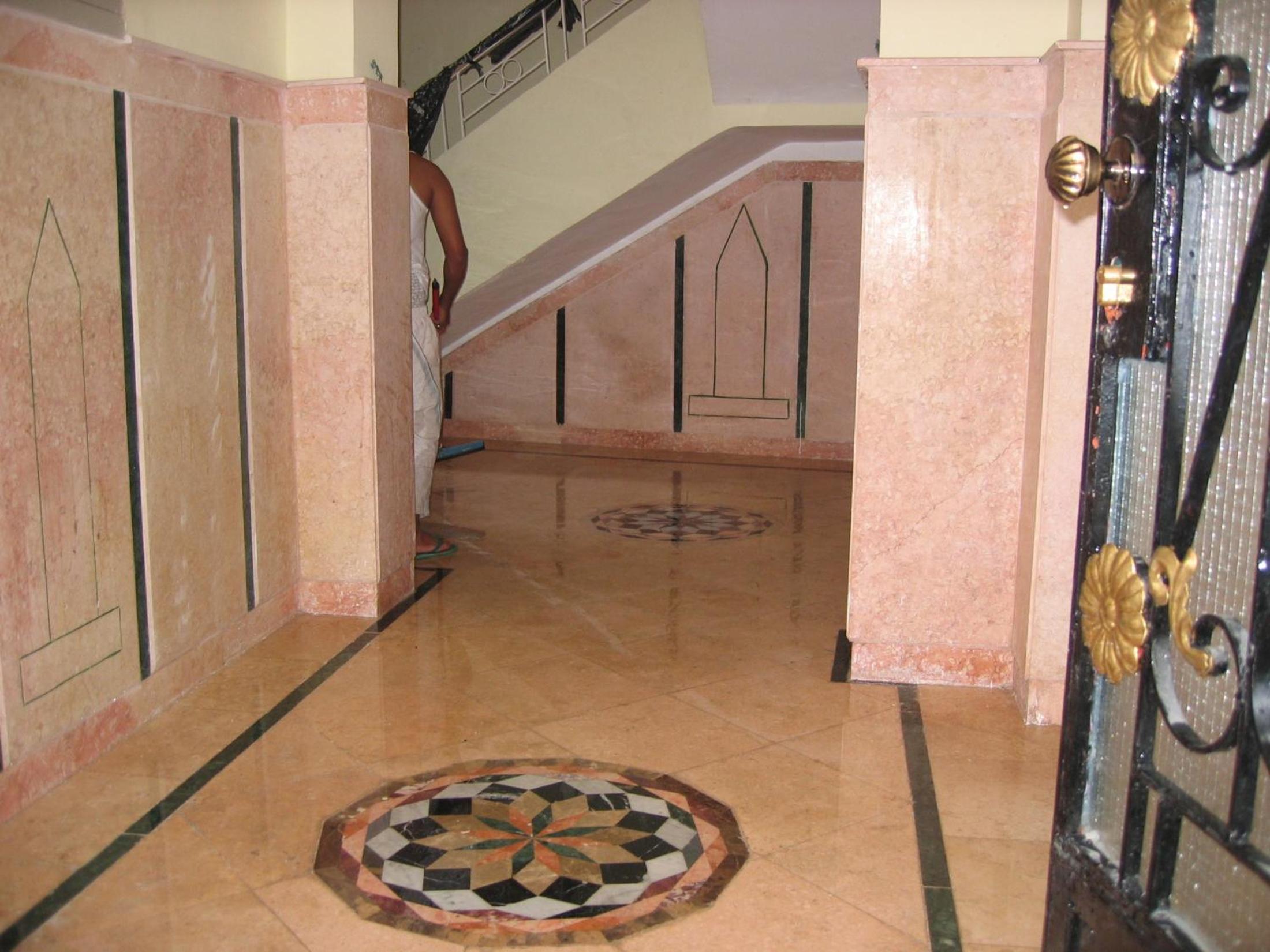 Obelisk house