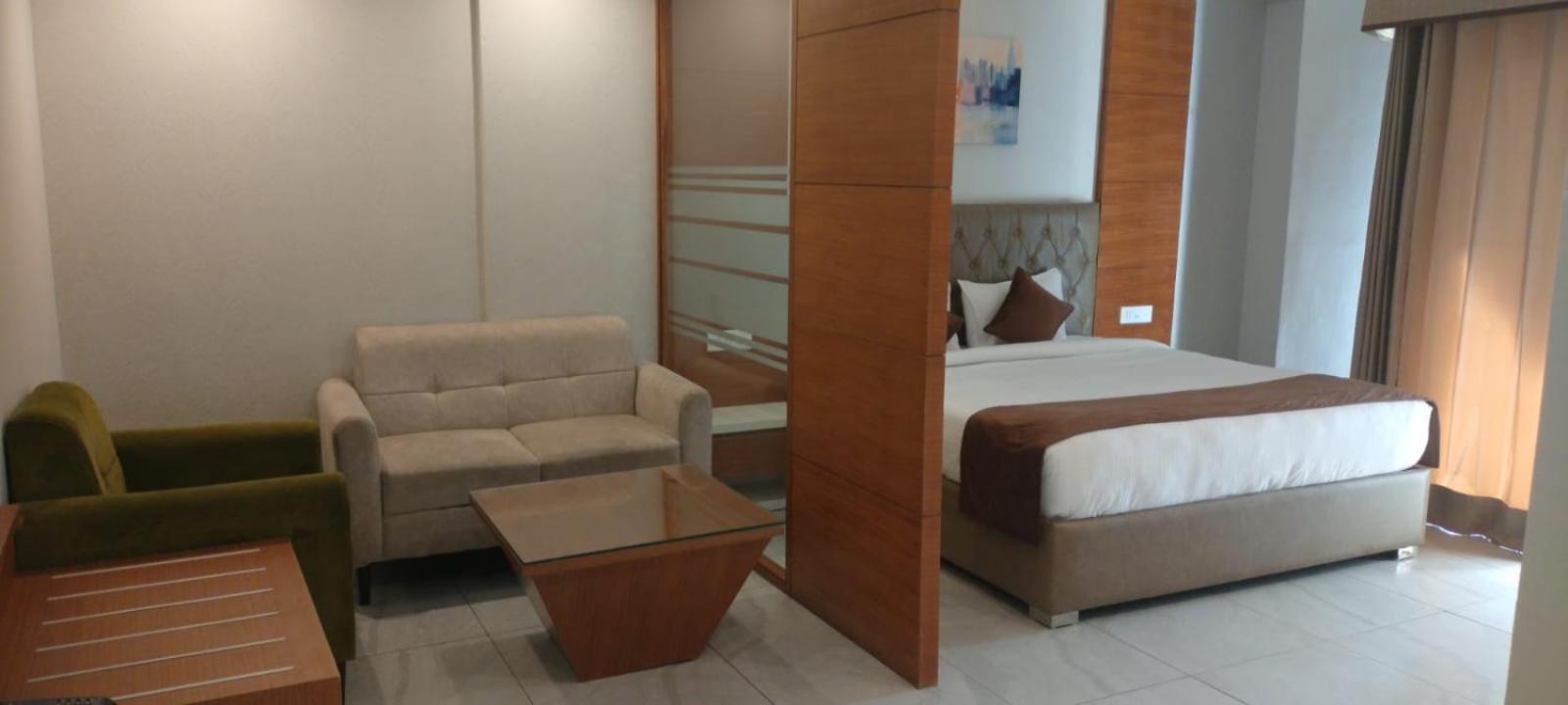 Photo 6