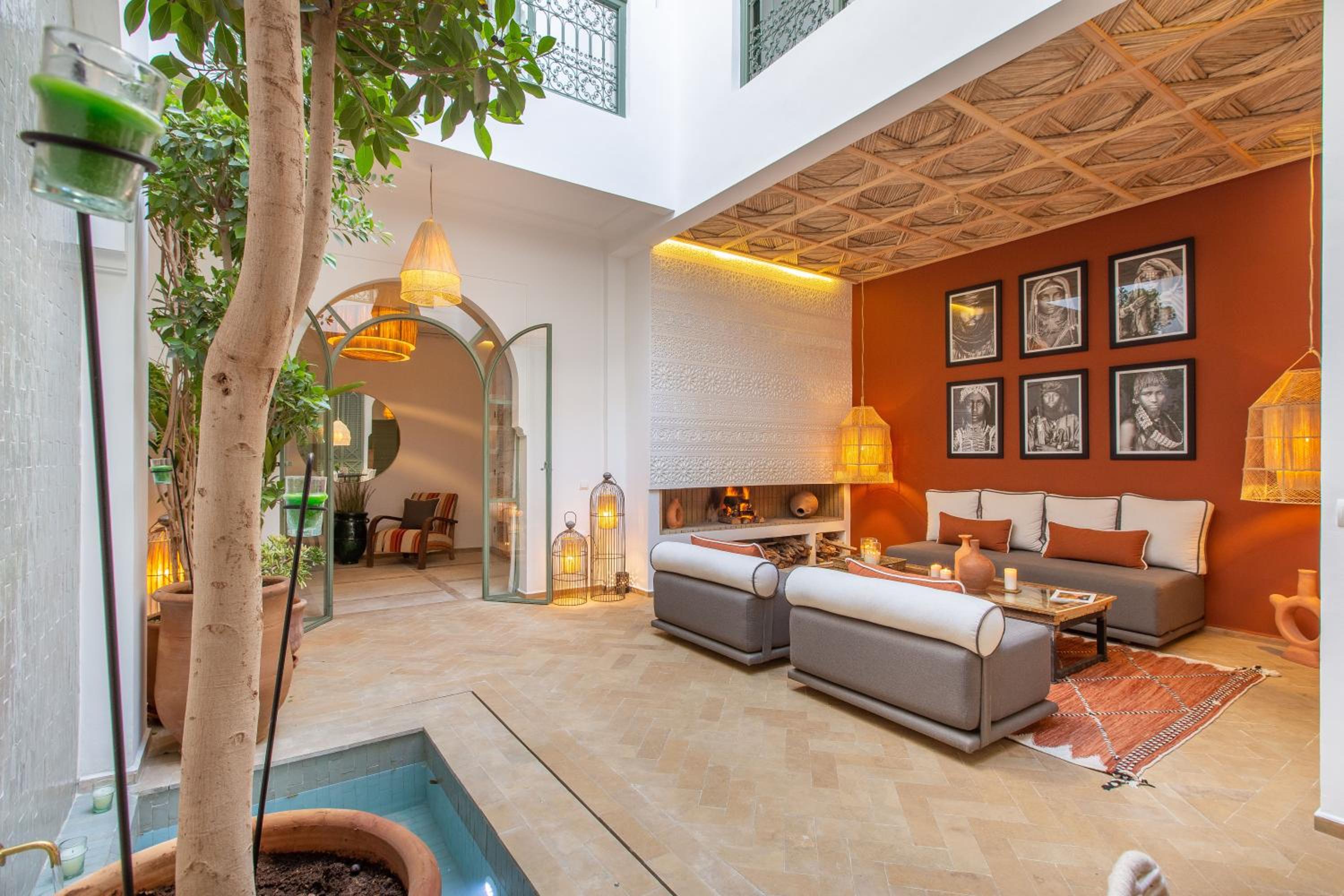 lounge