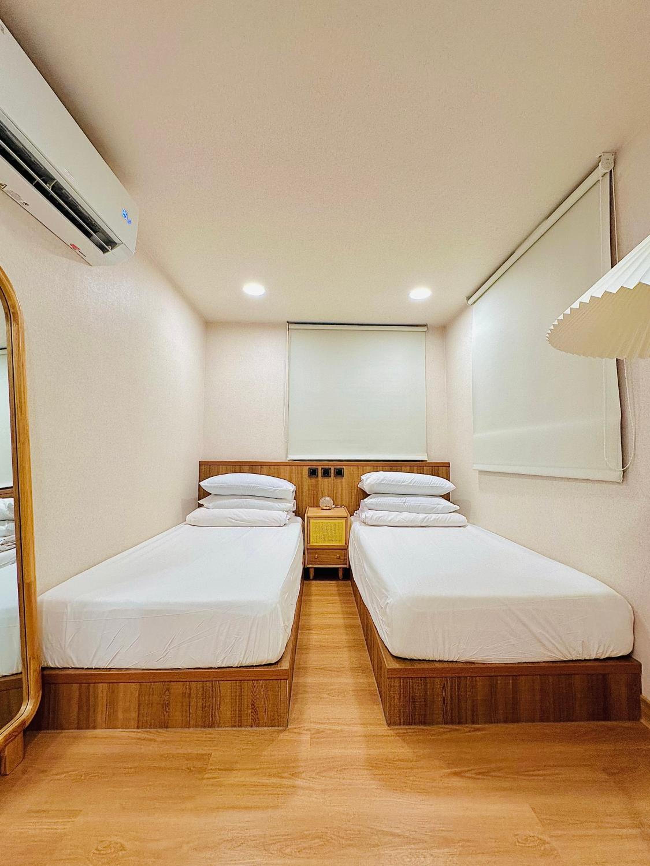Cat Tail Pocket Inn Ximen