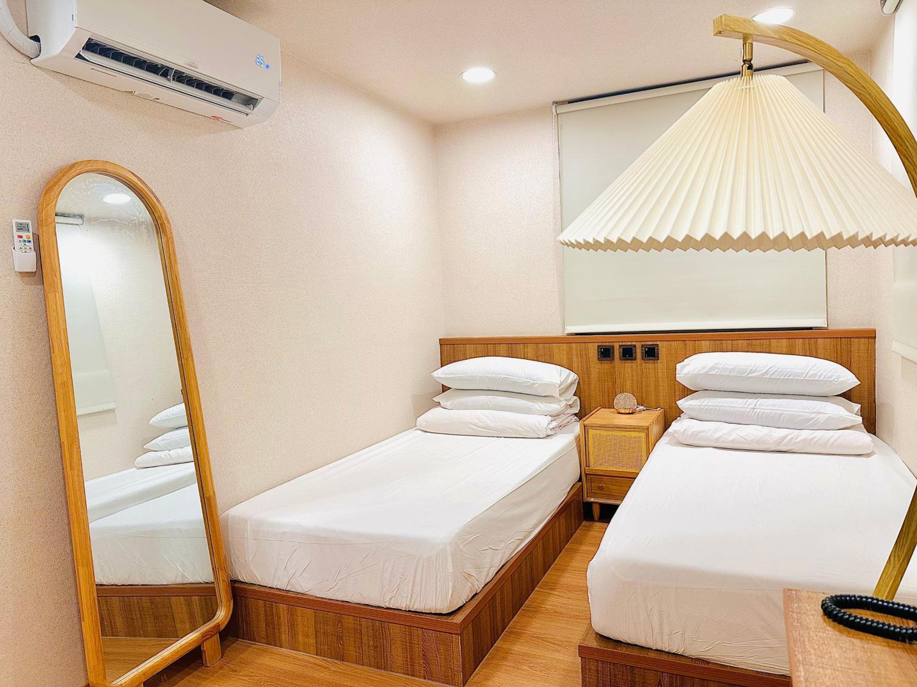 Cat Tail Pocket Inn Ximen