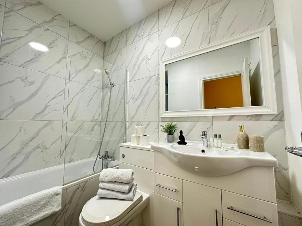 Comfortable Family Apartment Near Oxford Street photo 4