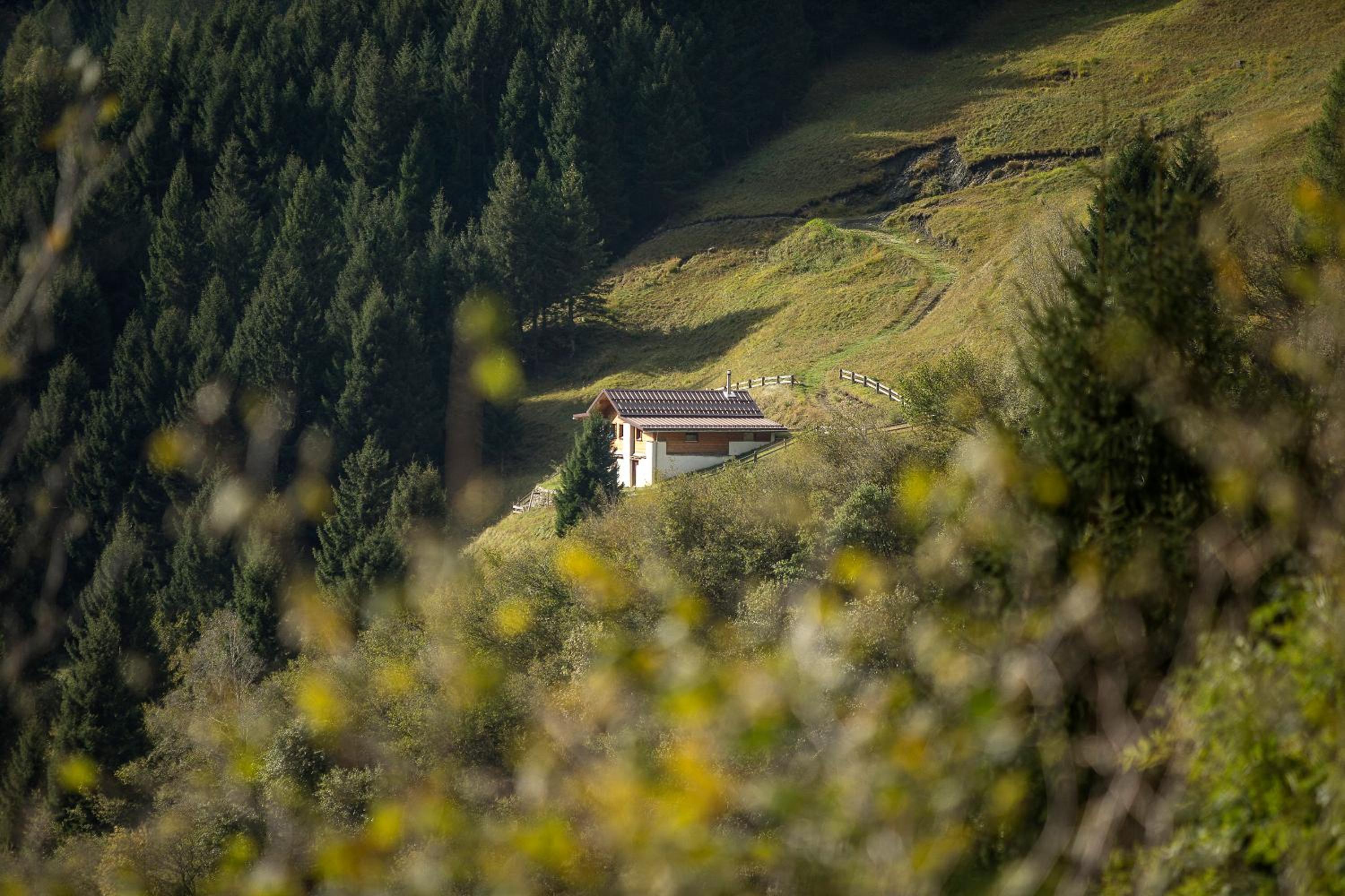 Maiensäss, Berghütte Pundelon - autark, voll ausgestattet, Ressourcen begrenzt