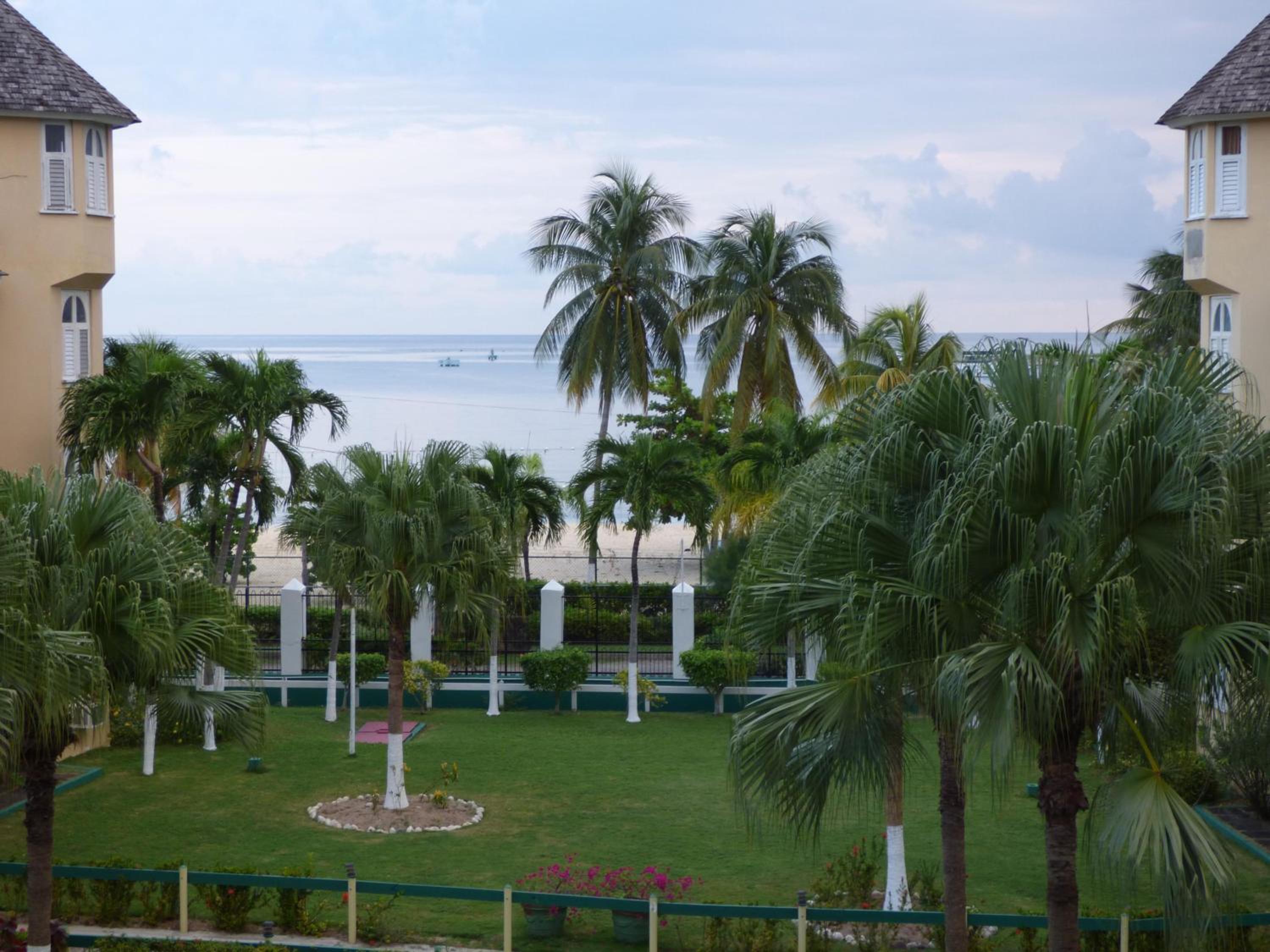 Beach One Bedroom Suite A29