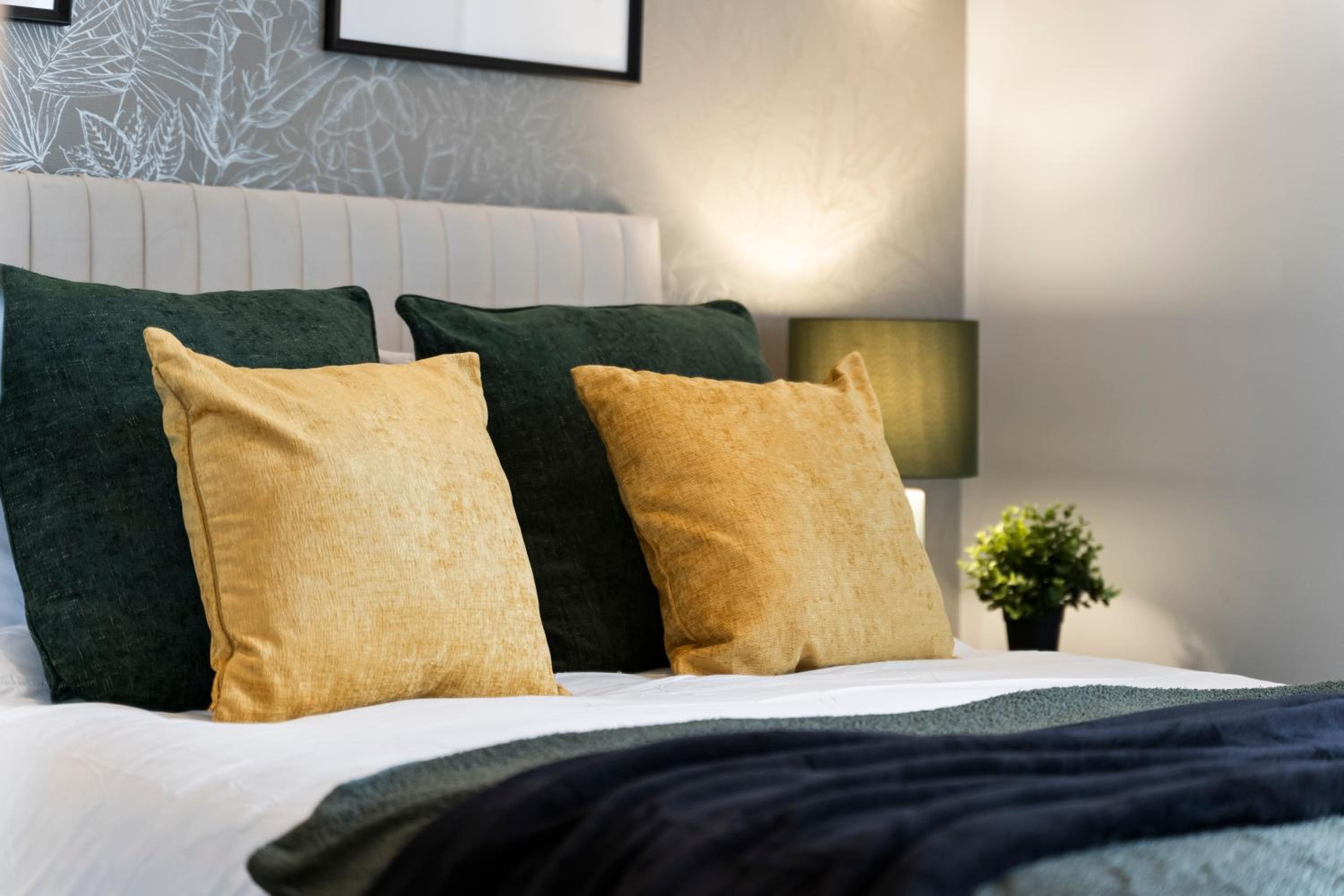 Boutique 2 bed in Worthing view 5