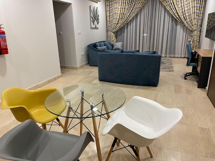 Knightsbridge Apartments