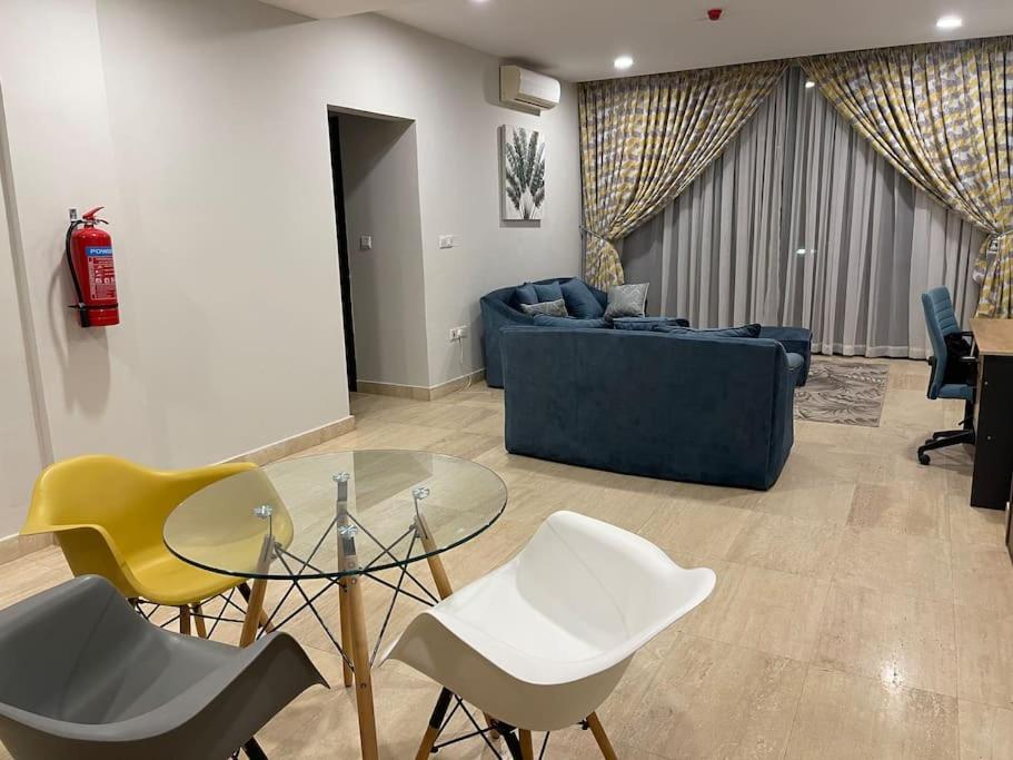 Knightsbridge Apartments
