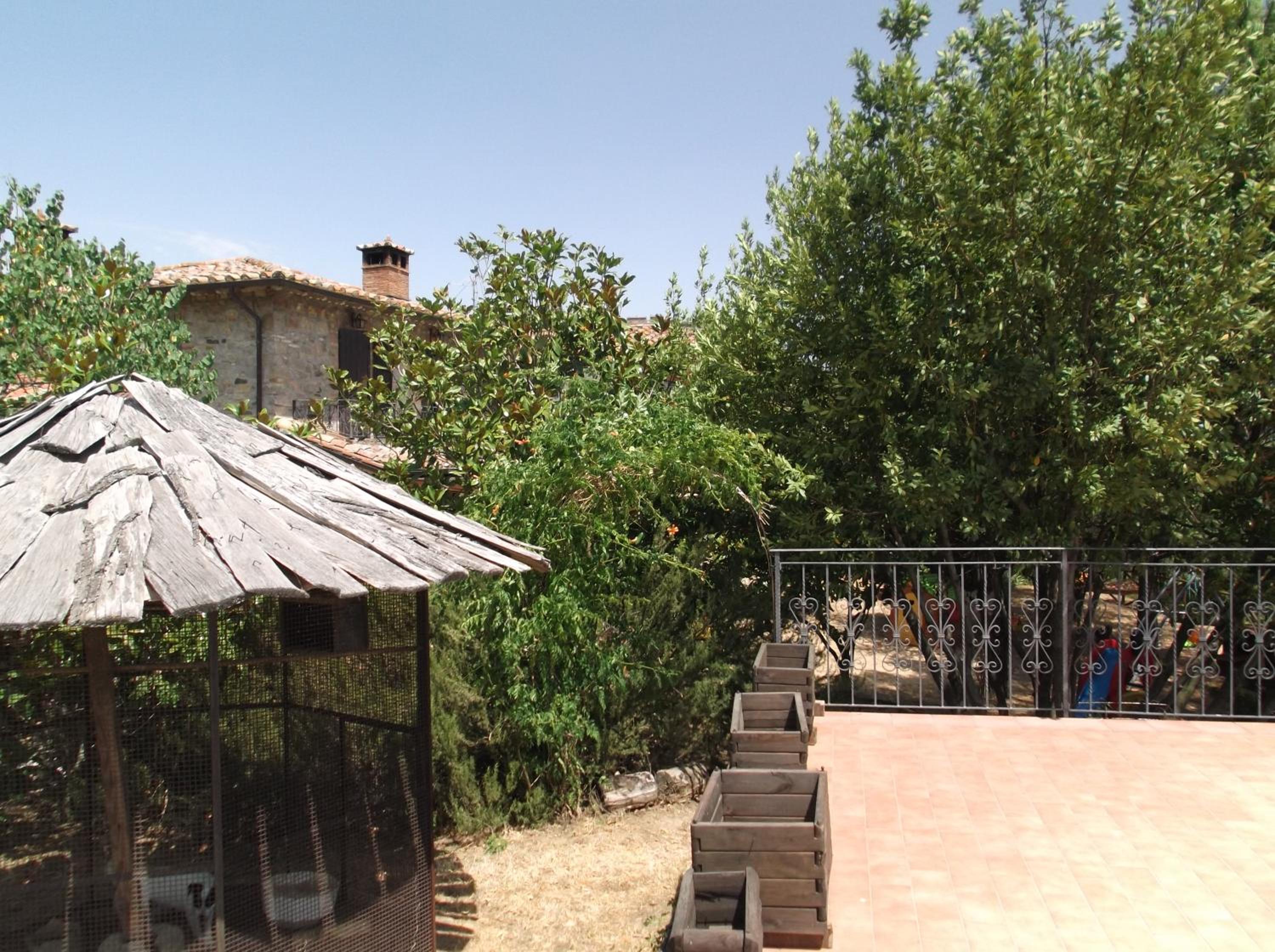 Photo 6