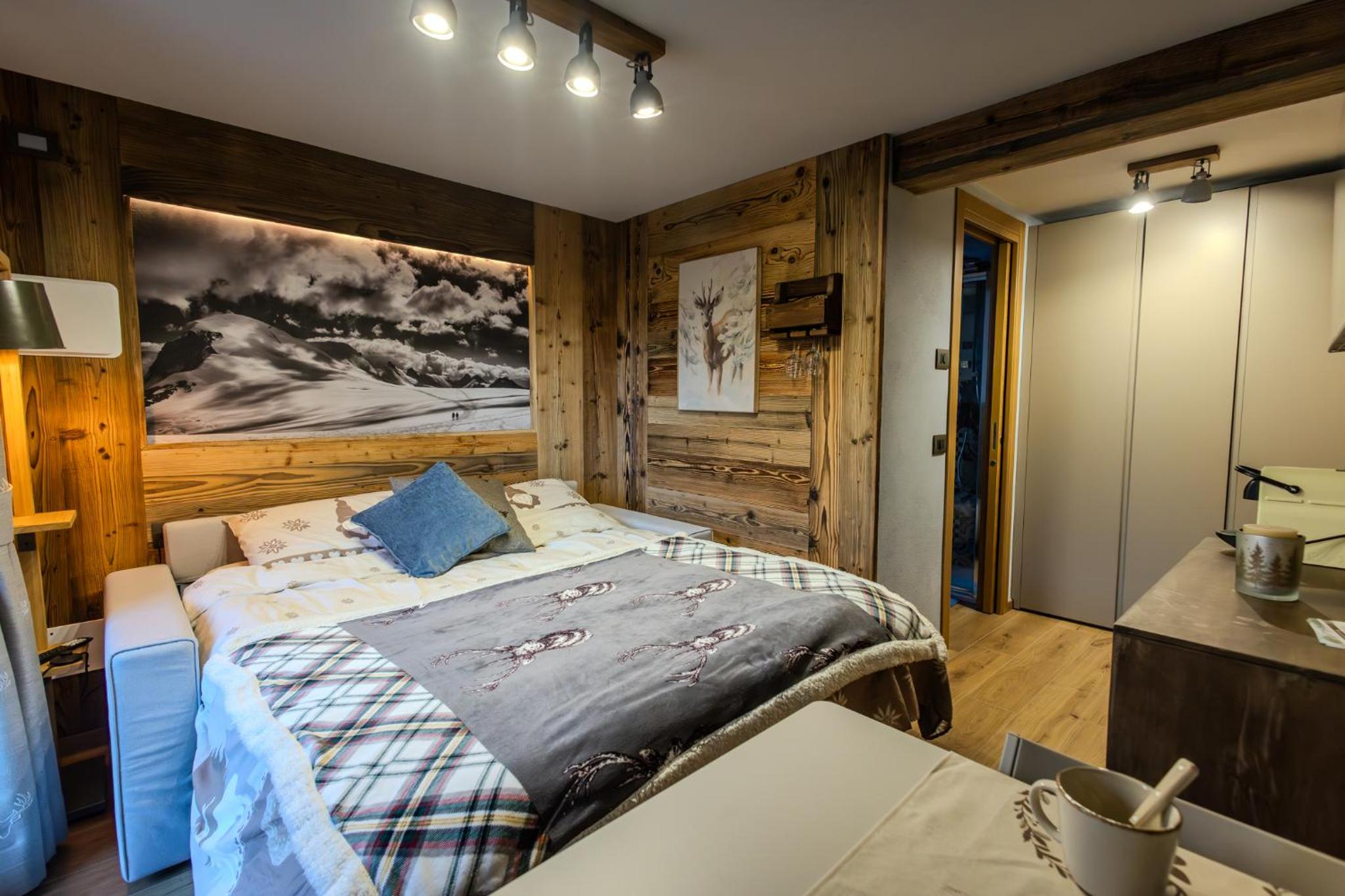 La chambre d'Emilie - romantic room view 4