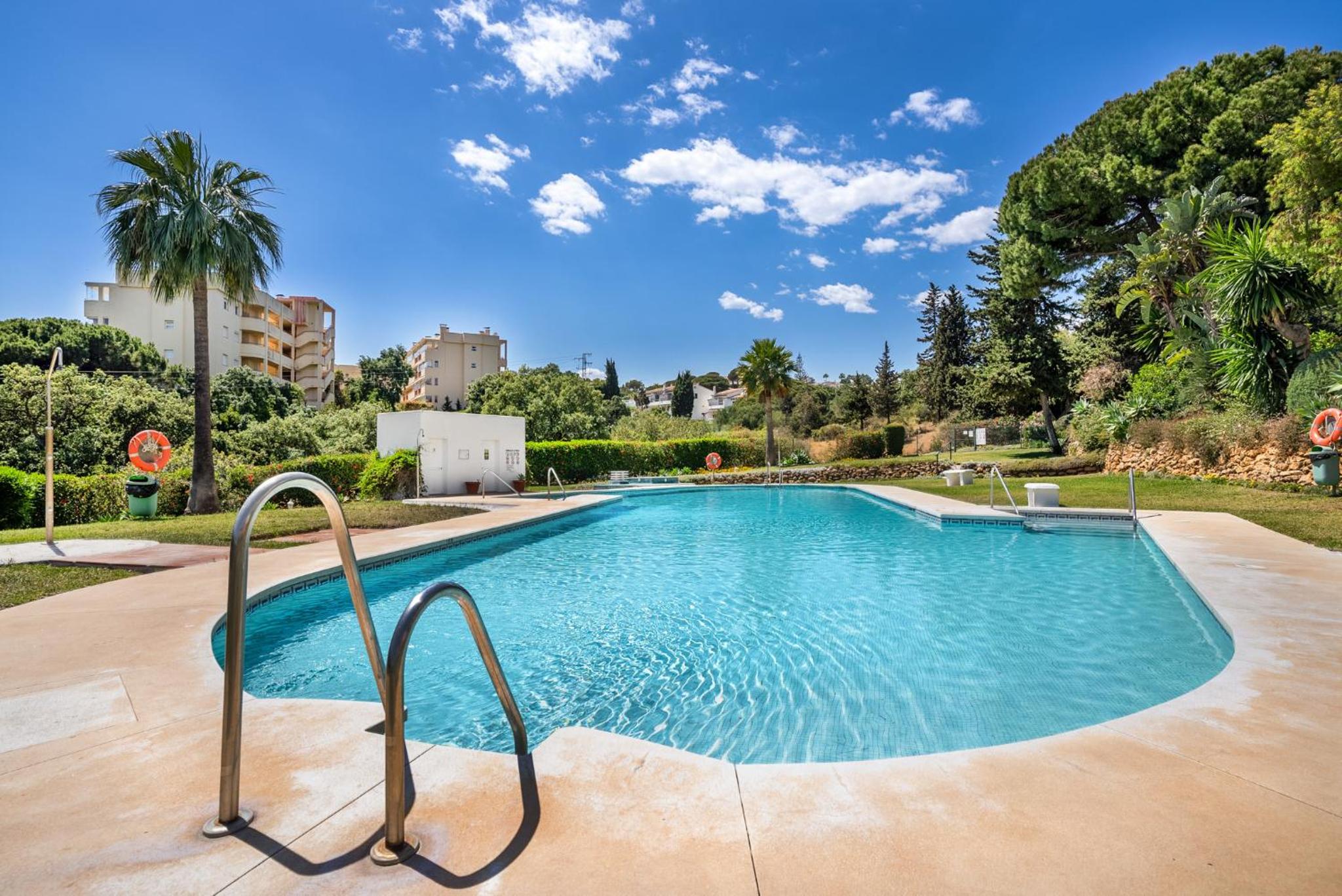 C13 Jardines Fase 2 - Apartment view 4