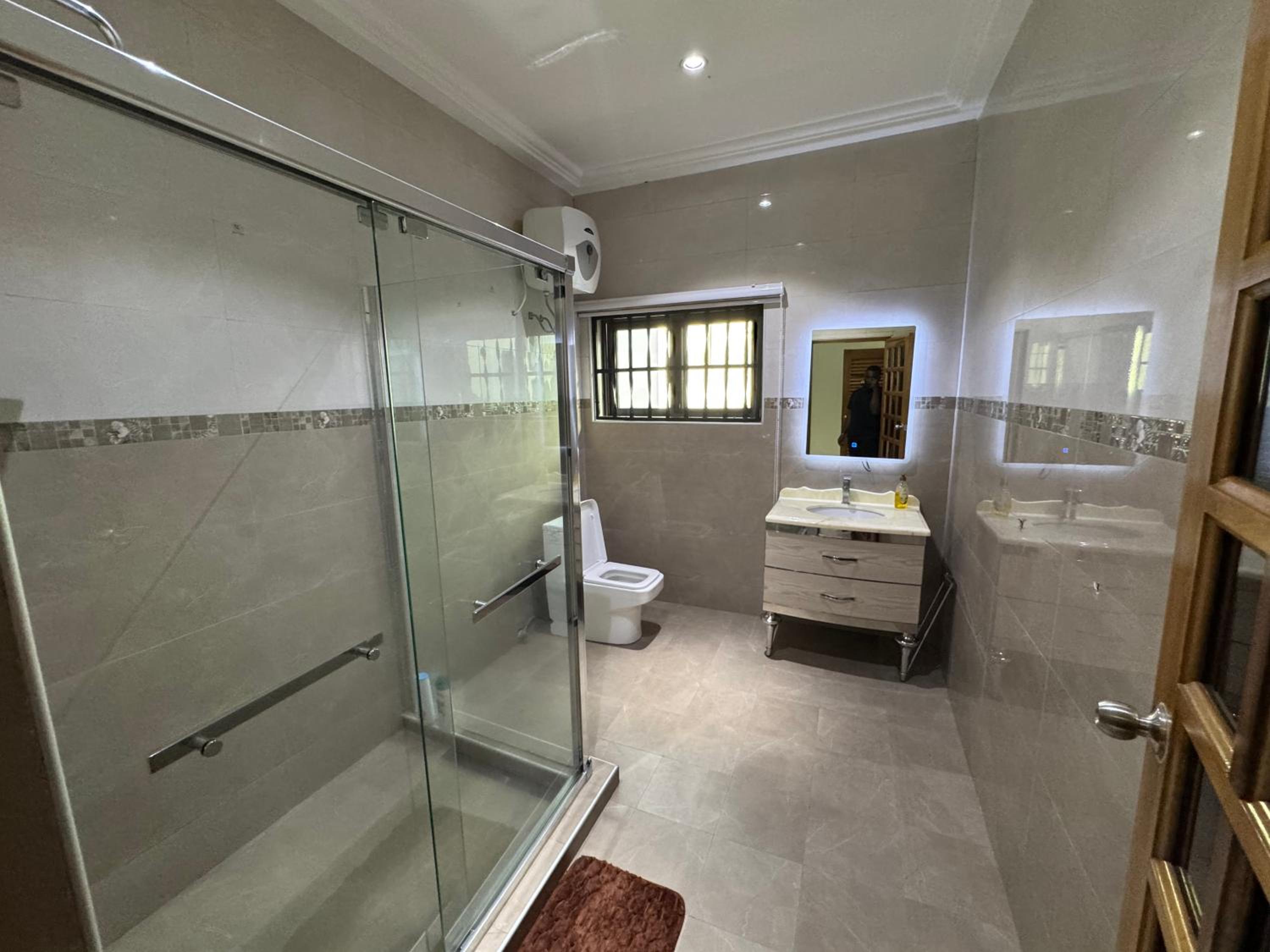 Ultra Modern 3 Bedroom Townhouse