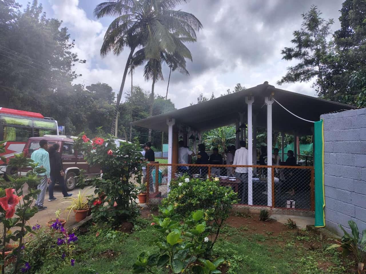 Lake Flower Homestay