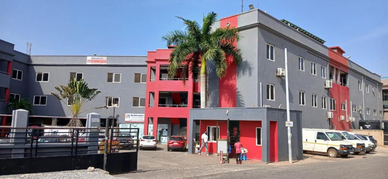 Lizzy Apartments - 2 & 3 Bed in Heart of East Legon!