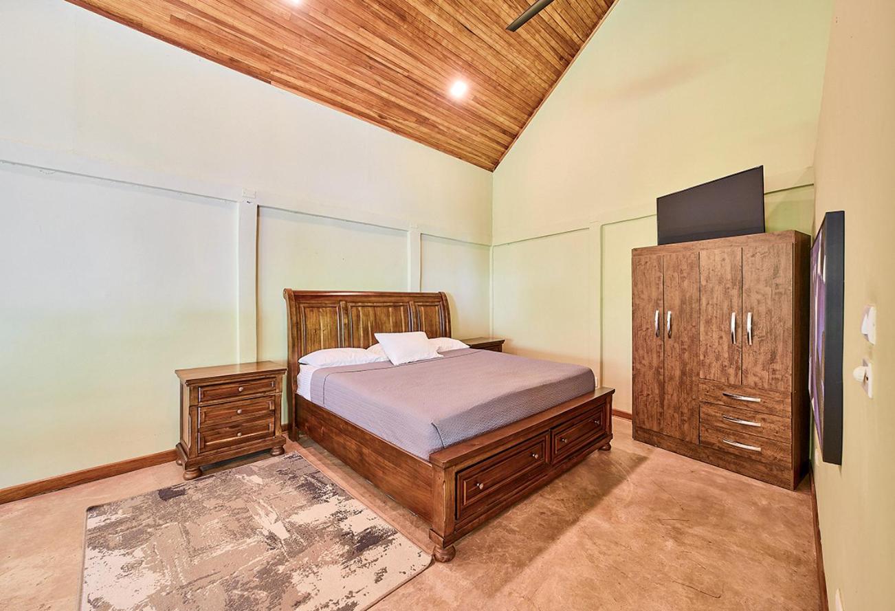 CariPro Apartments