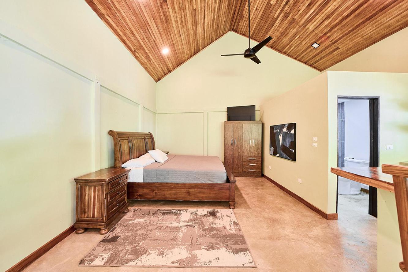 CariPro Apartments