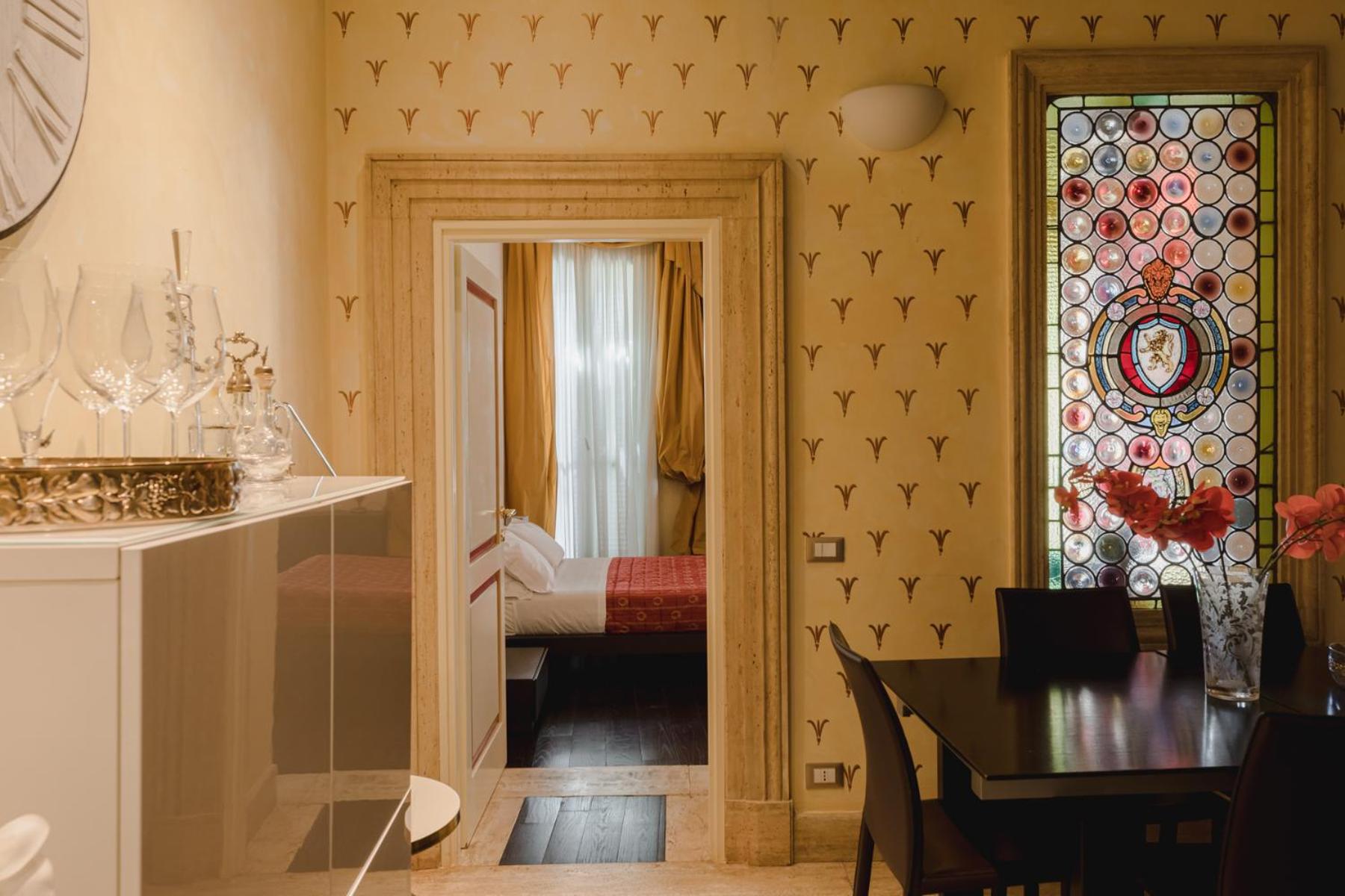 NSM 71VIADELCORSO Luxury Home
