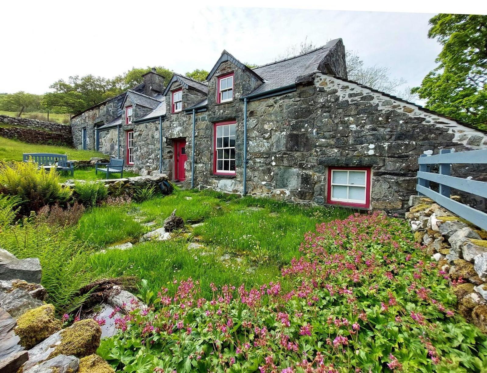 CaeEinion Cottage a Georgeous Rural Retreat Nr Dolgellau view 5