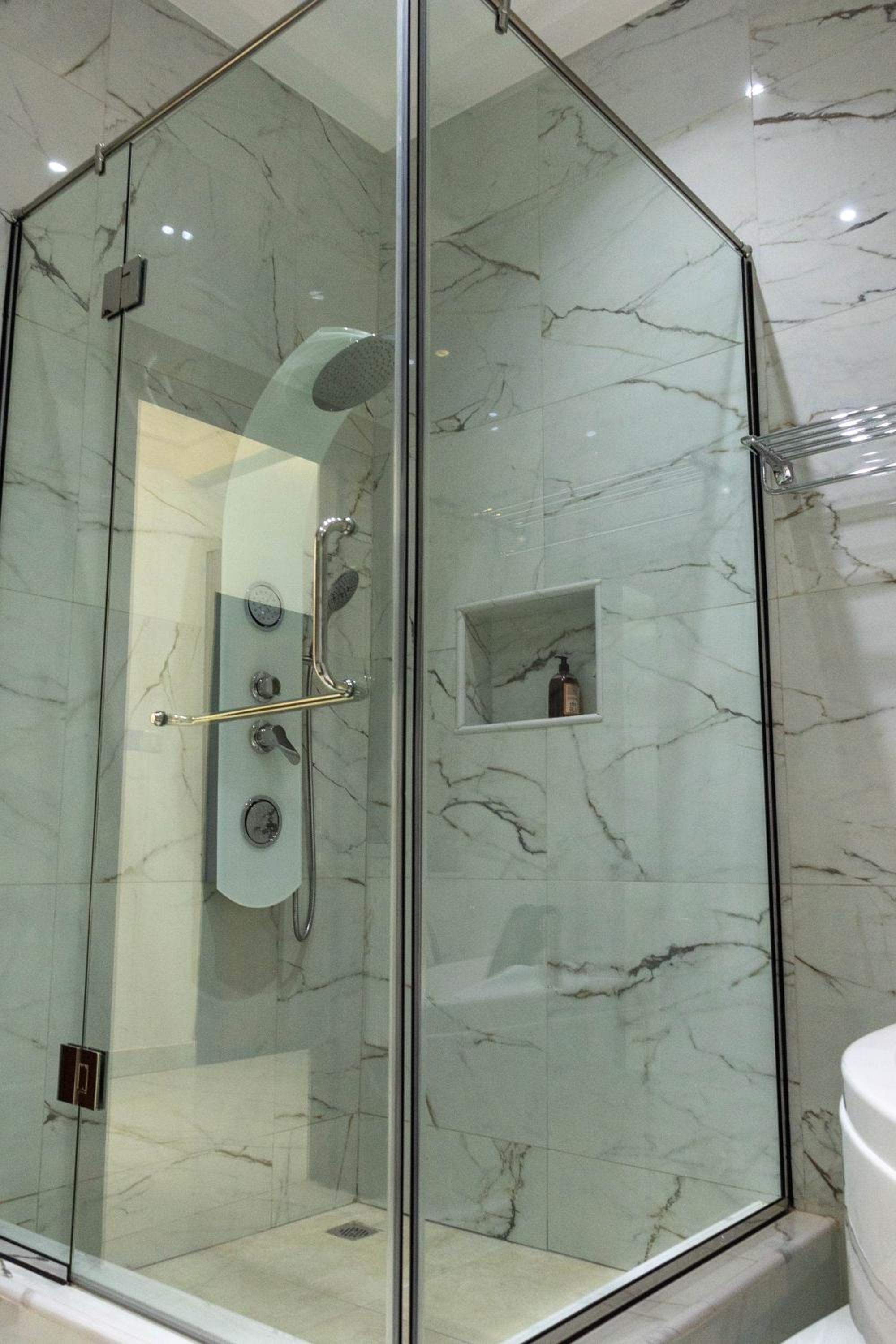 Maximilano Luxury Apartments
