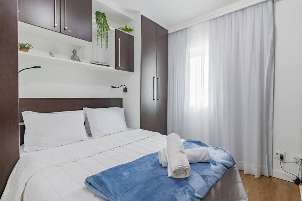 Lindo Flat em Pinheiros na rua Oscar Freire e Próximo Hospital das Clinicas