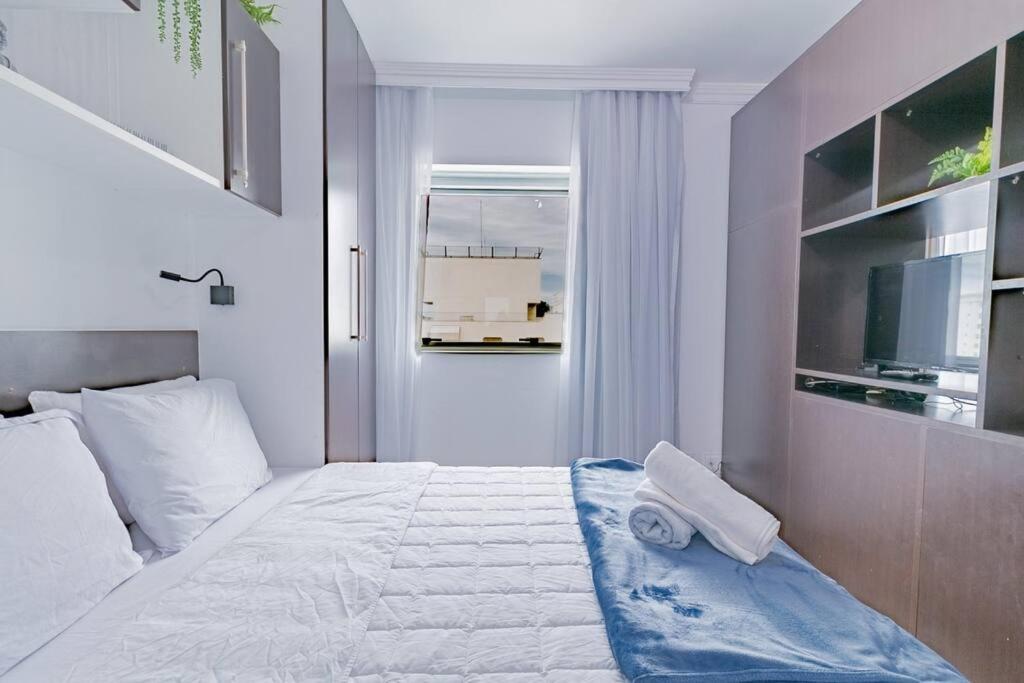Lindo Flat em Pinheiros na rua Oscar Freire e Próximo Hospital das Clinicas