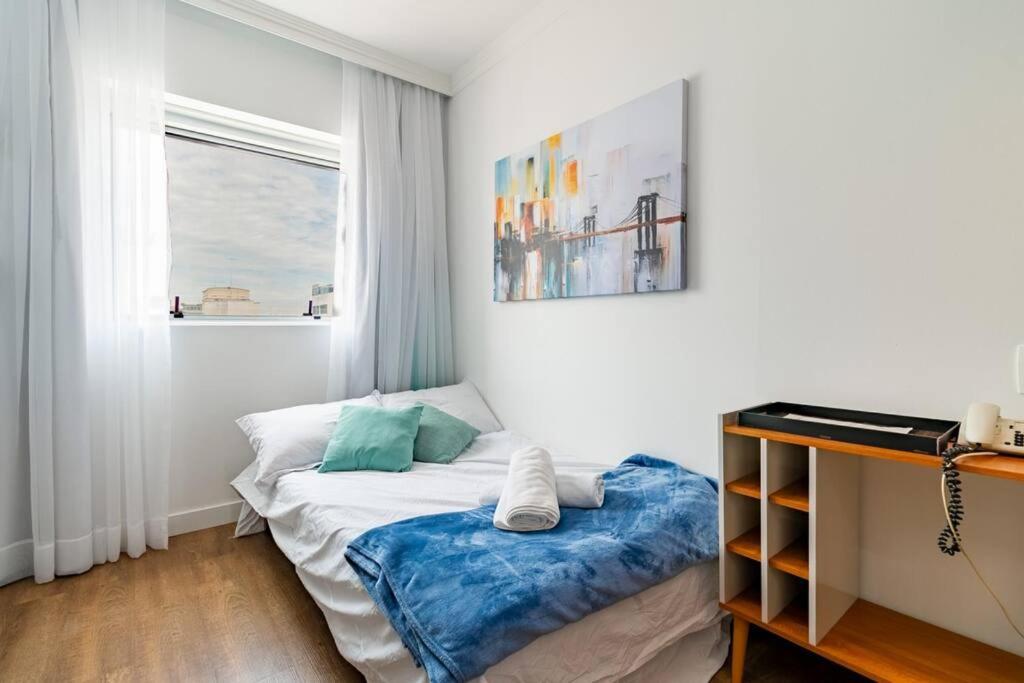 Lindo Flat em Pinheiros na rua Oscar Freire e Próximo Hospital das Clinicas