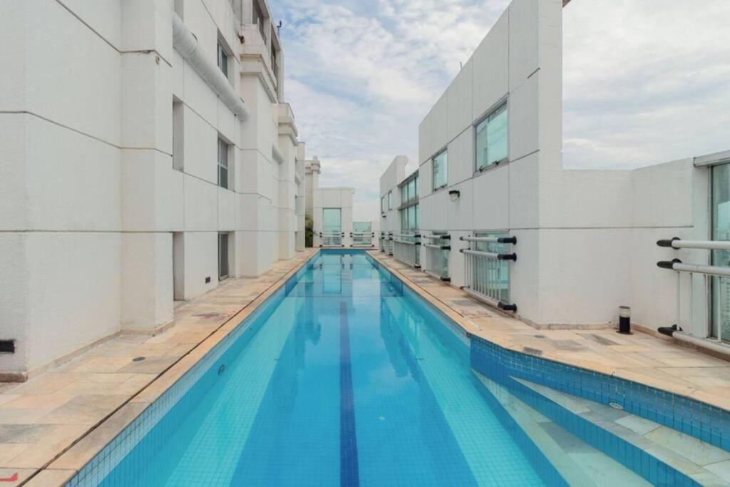 Lindo Flat em Pinheiros na rua Oscar Freire e Próximo Hospital das Clinicas
