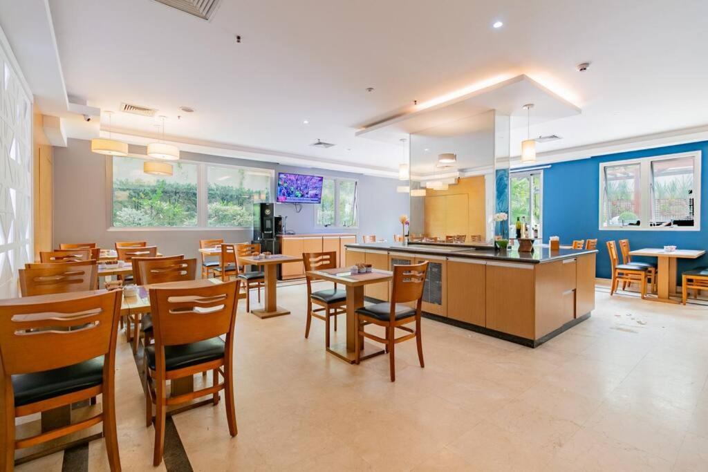 Lindo Flat em Pinheiros na rua Oscar Freire e Próximo Hospital das Clinicas