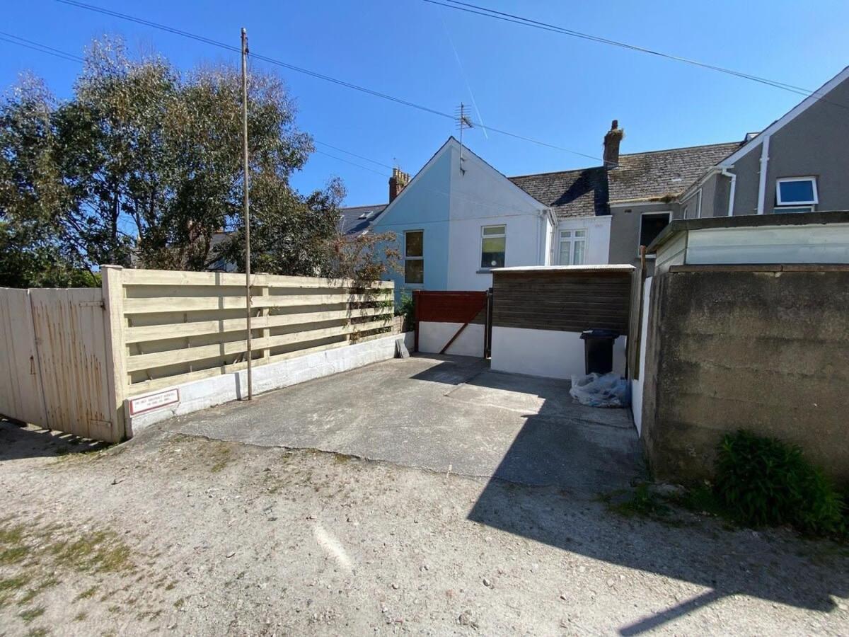 Spacious Home Private Parking Central Newquay view 2