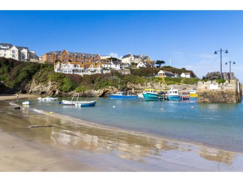 Spacious Home Private Parking Central Newquay view 4