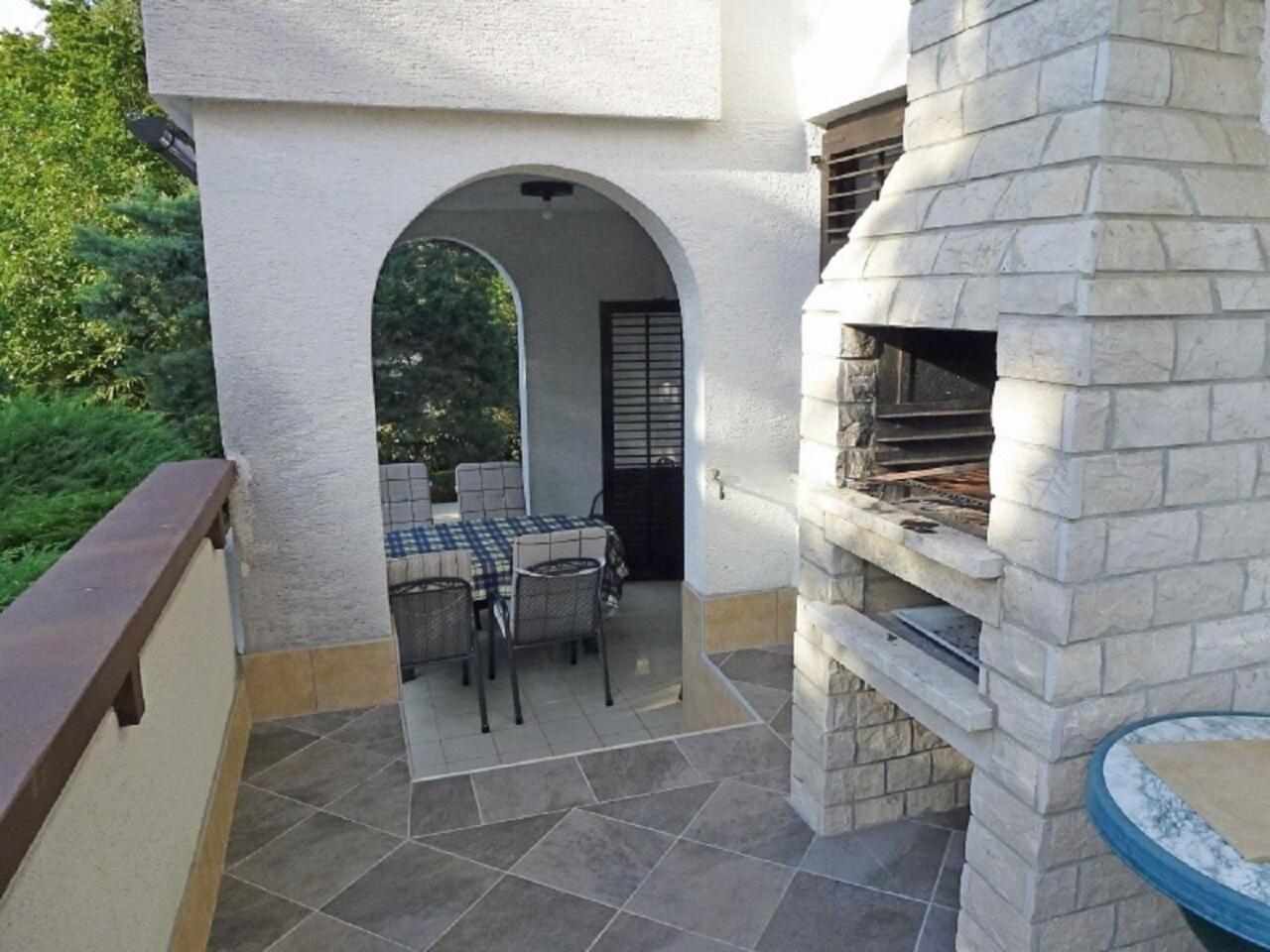Apartment Renata view 3