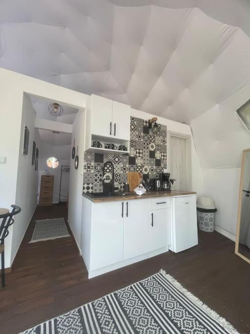 Ellie's Eco Private Glamping and Spa - Property Image 50