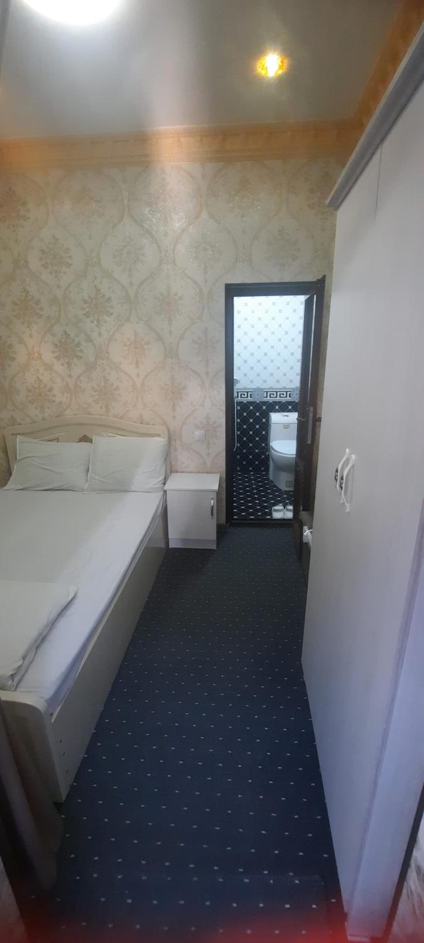 Mironshox Guest House